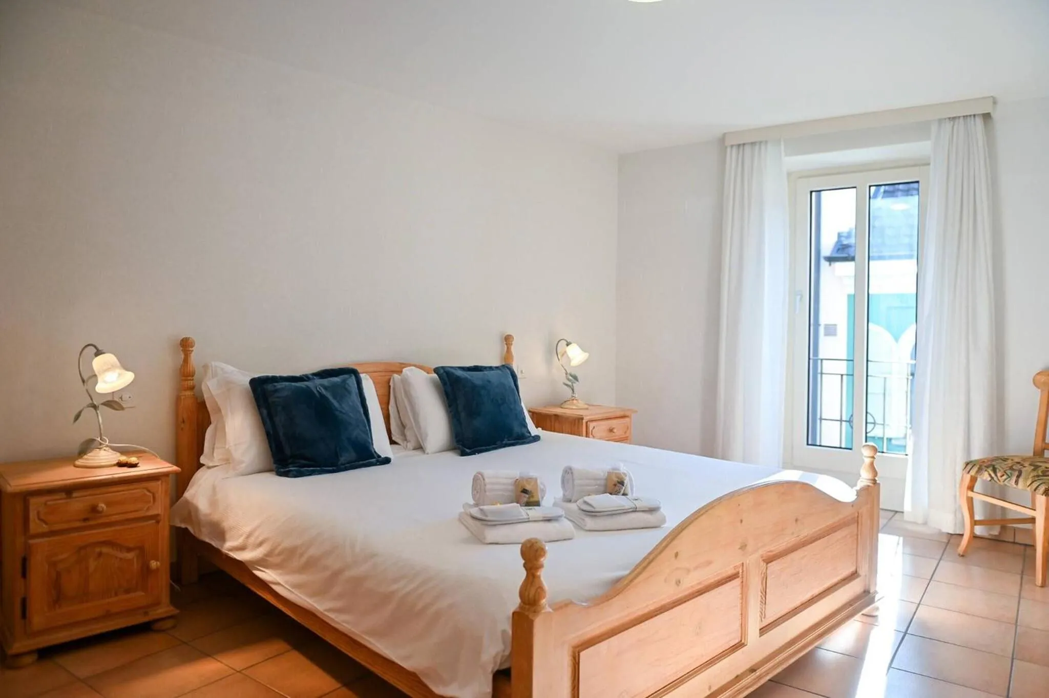 Bed in Ruga House in Lake Ascona 4