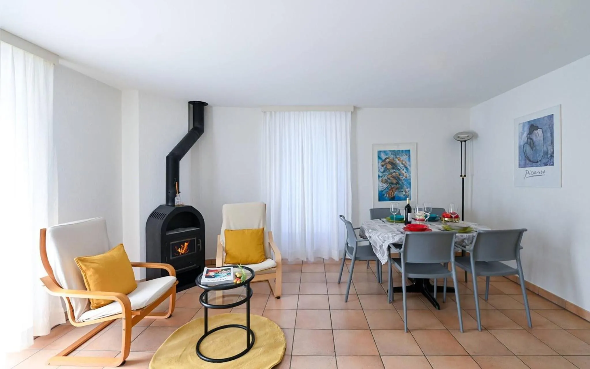 Living room in Ruga House in Lake Ascona 4
