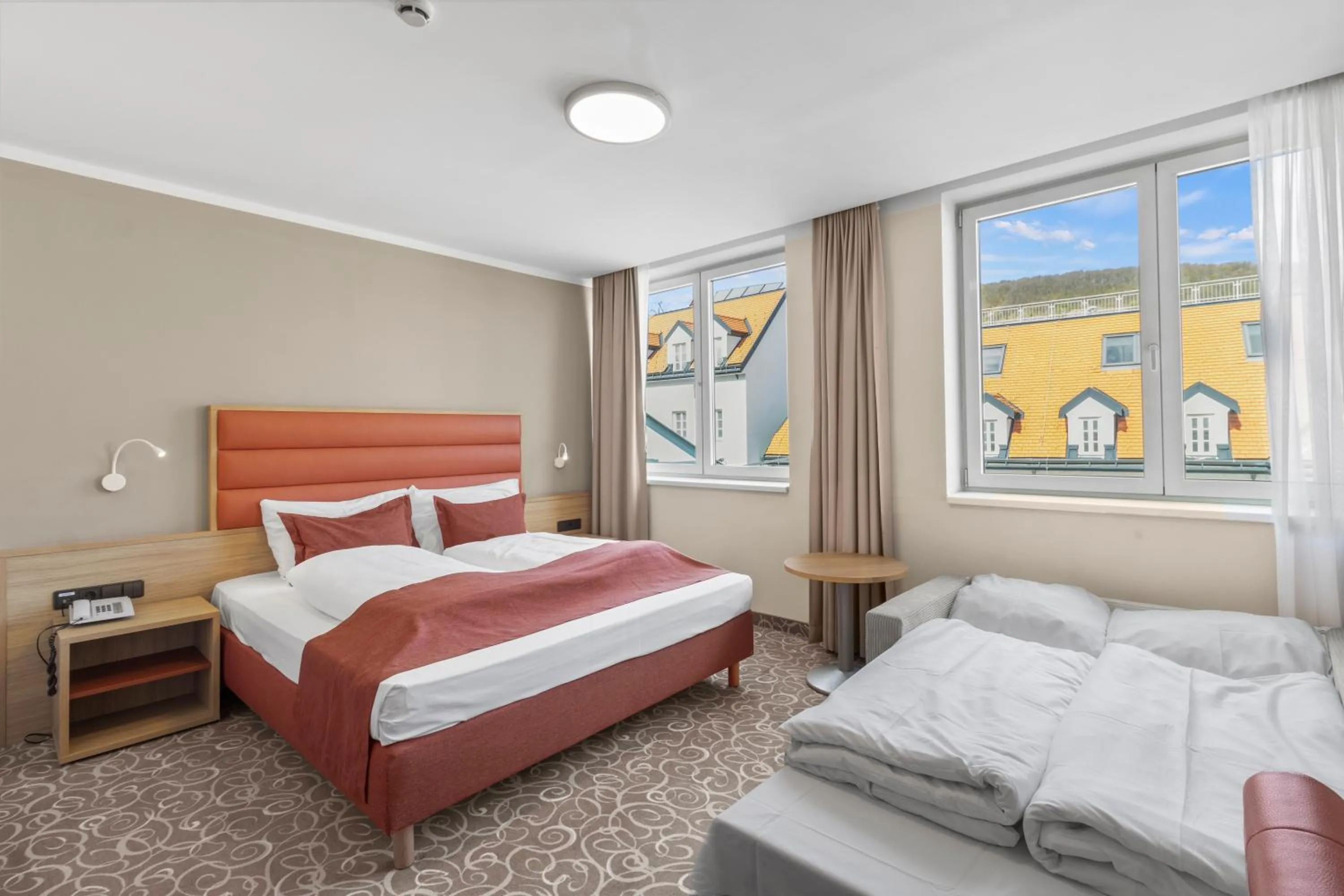 Bed in Schild Rooms - Self Check-in - Nature and Wine Area Vienna