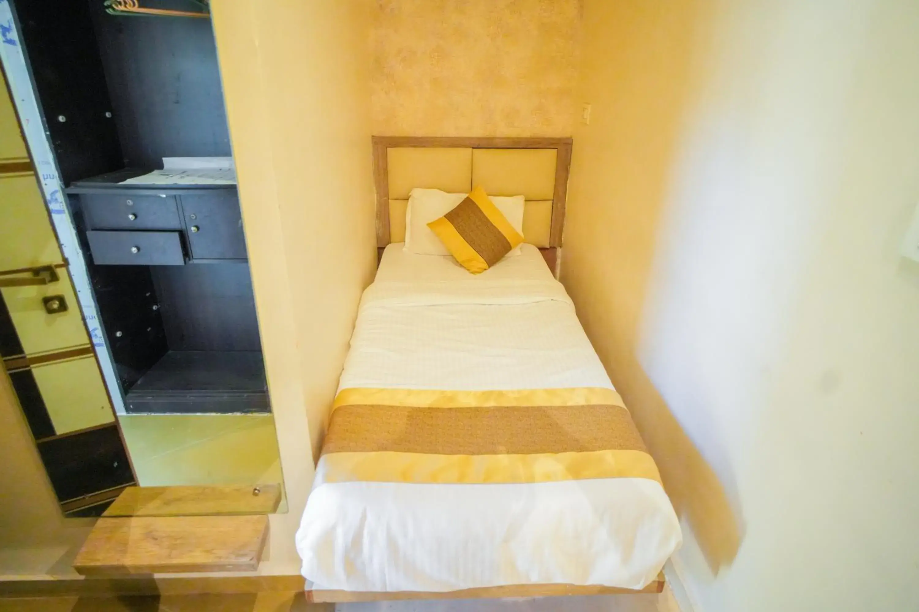 Family Room in Hotel Skylink Hospitality Mahalaxmi Family Room in Hotel Skylink Hospitality Mahalaxmi