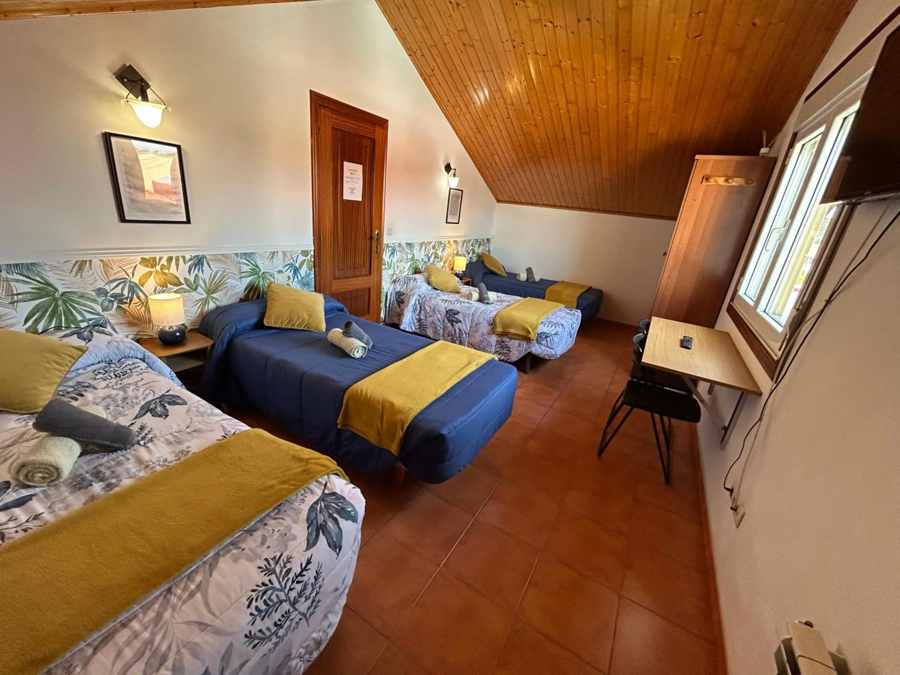 Quadruple Room in Pensión Codesal