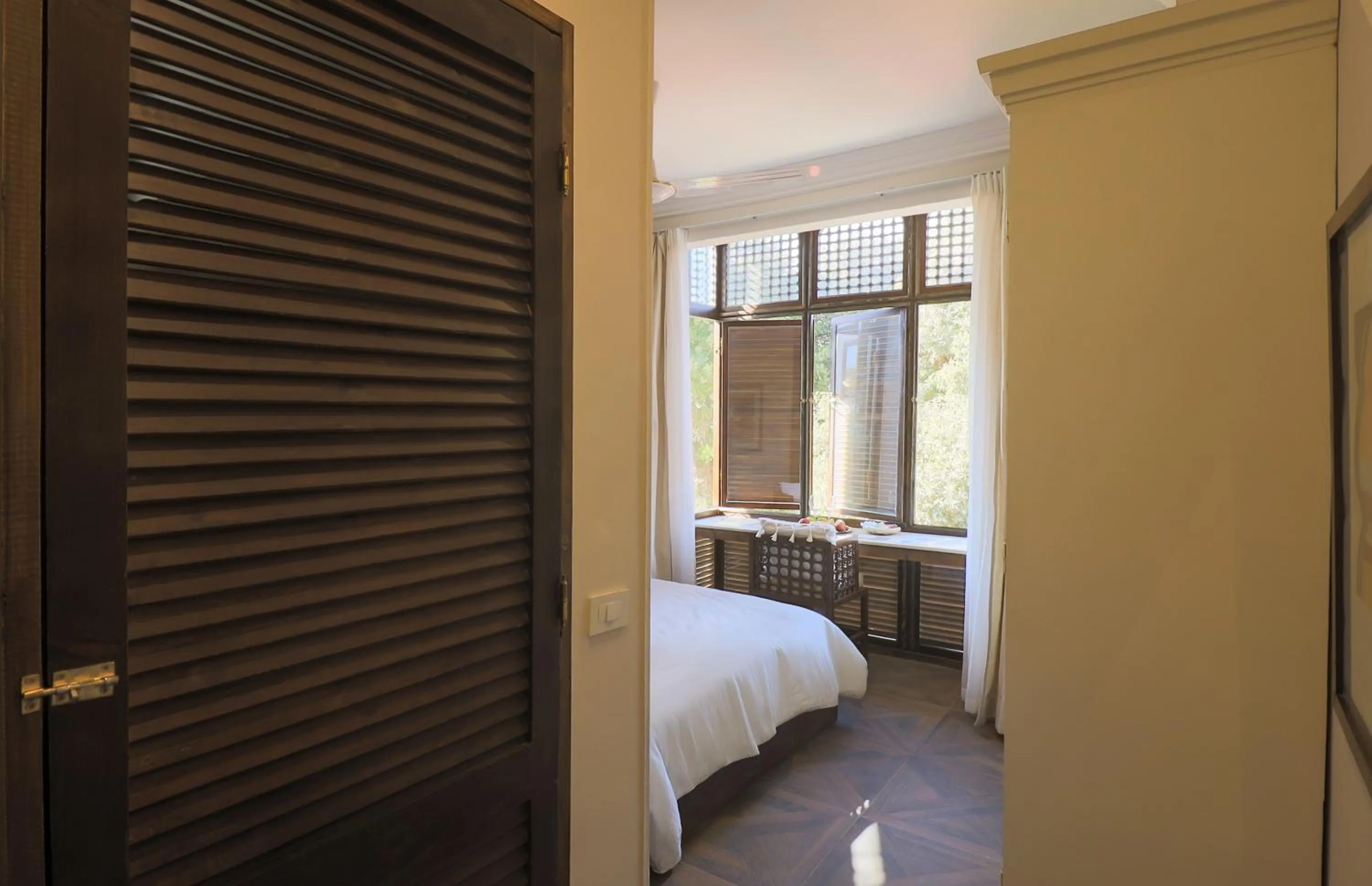 Bed in Al Wadi Hotel