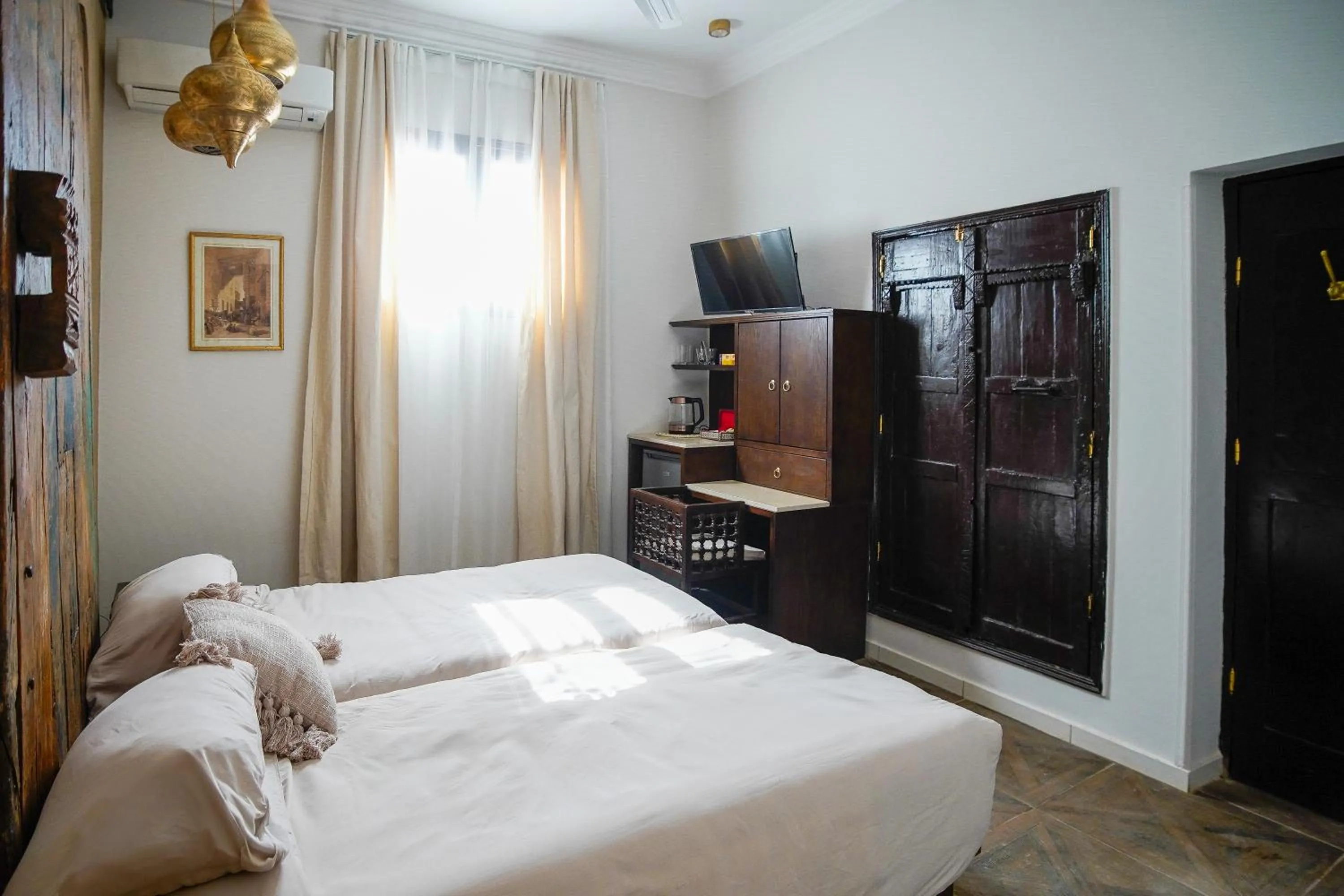 Bed in Al Wadi Boutique Hotel