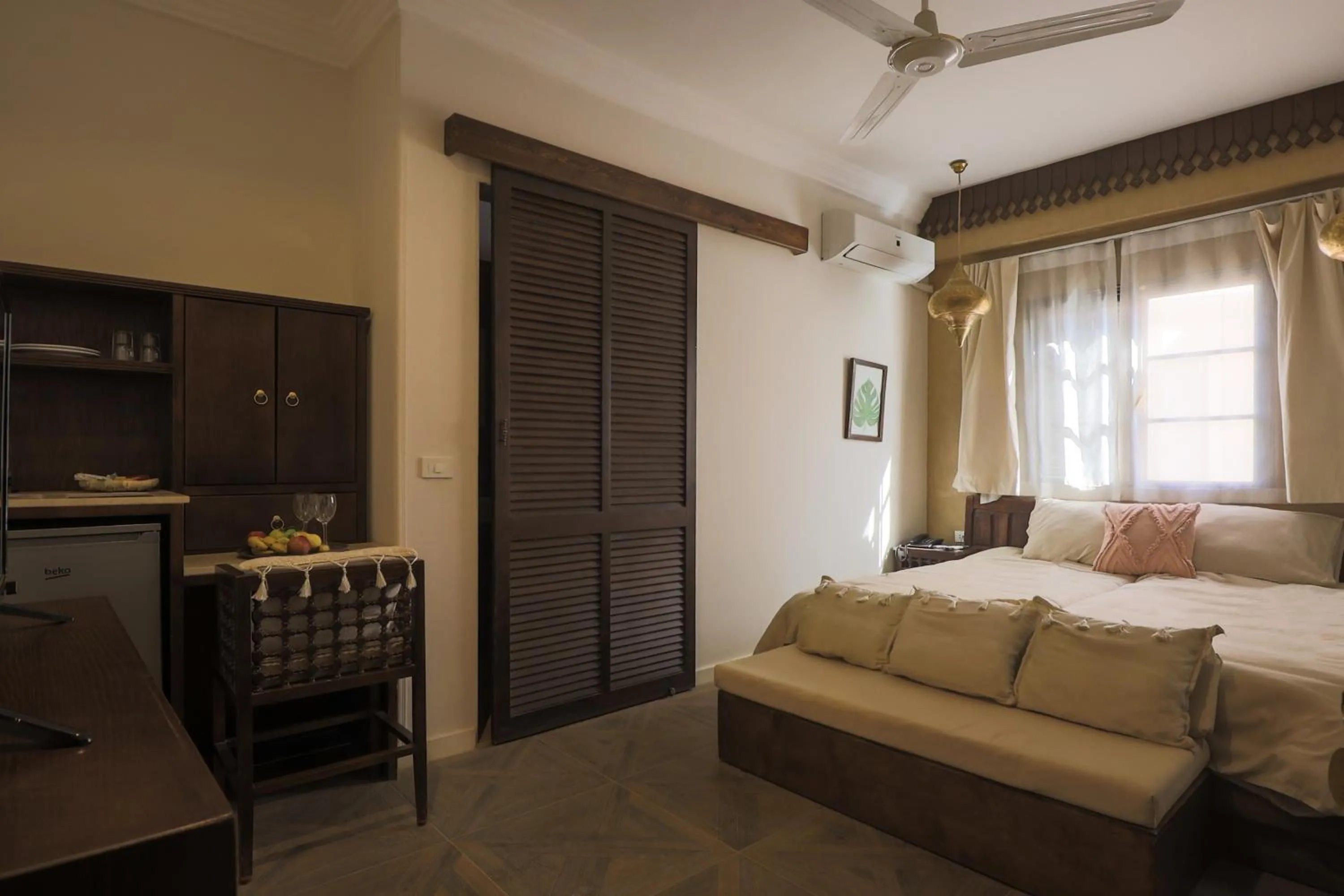 Bed in Al Wadi Hotel