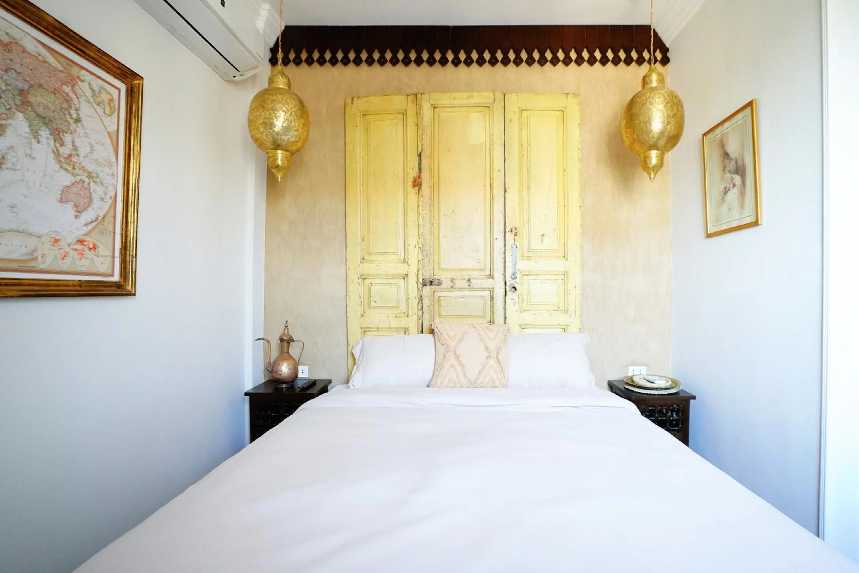 Bed in Al Wadi Boutique Hotel