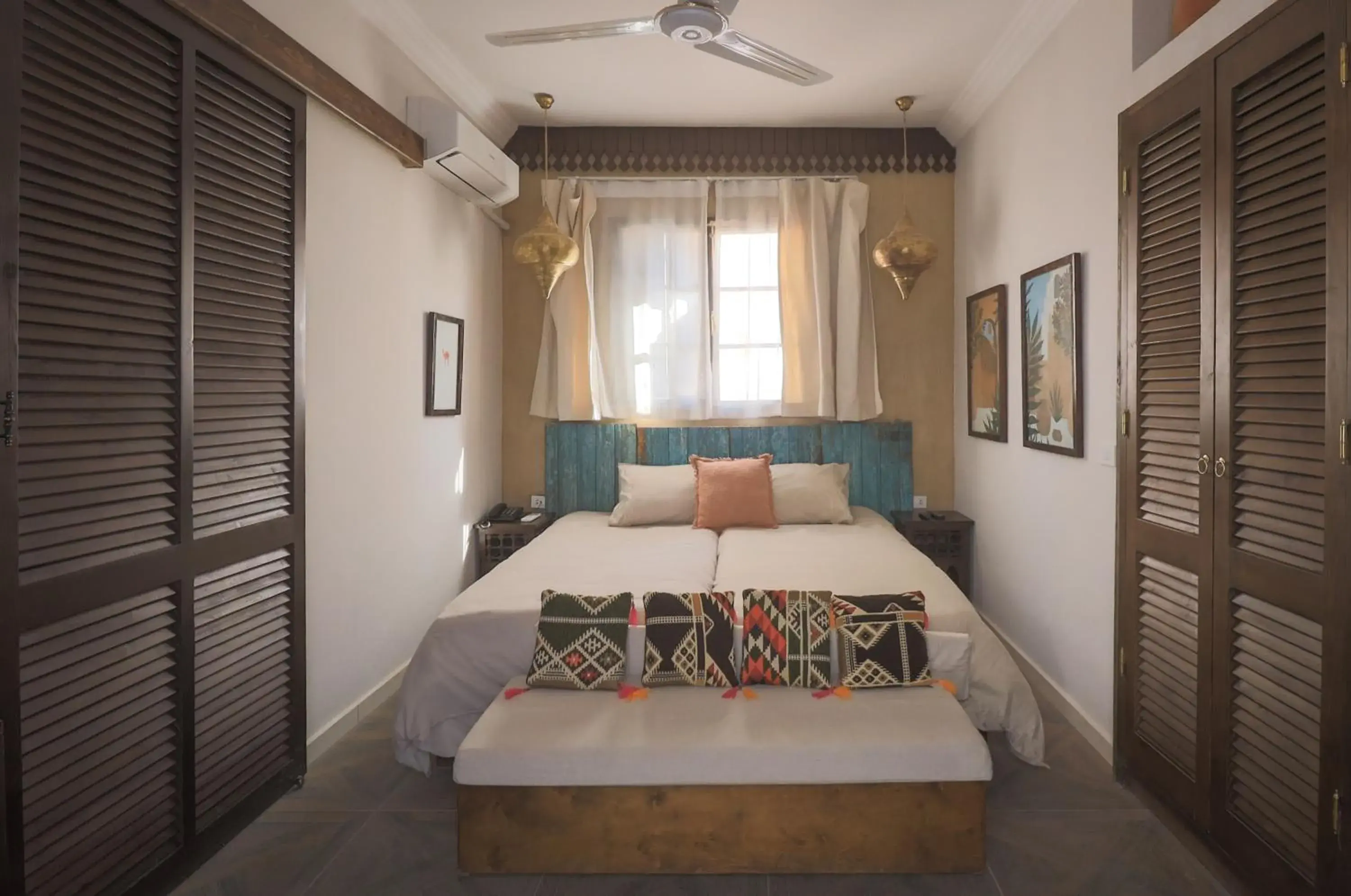 Deluxe Double Room in Al Wadi Hotel Deluxe Double Room in Al Wadi Hotel