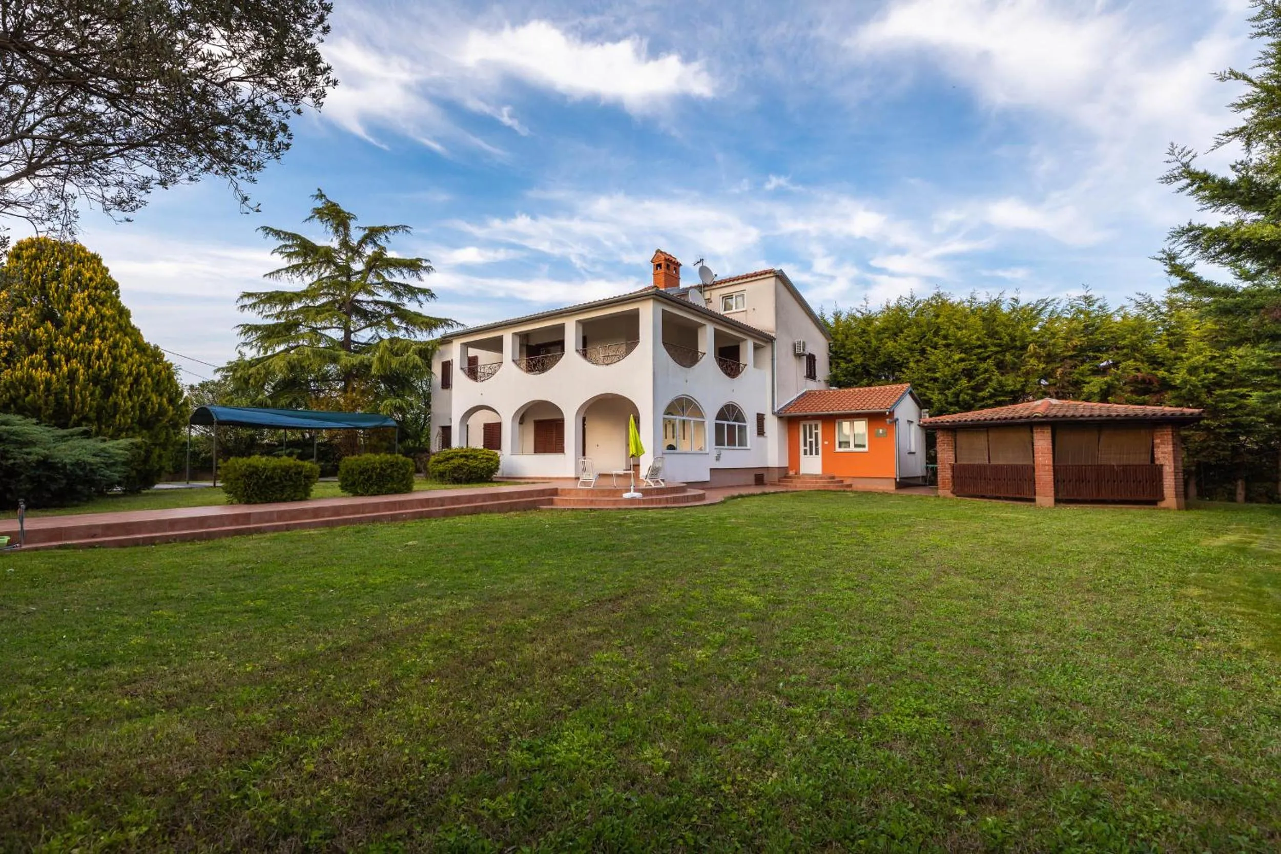 Property building in Apartment Villa Nera