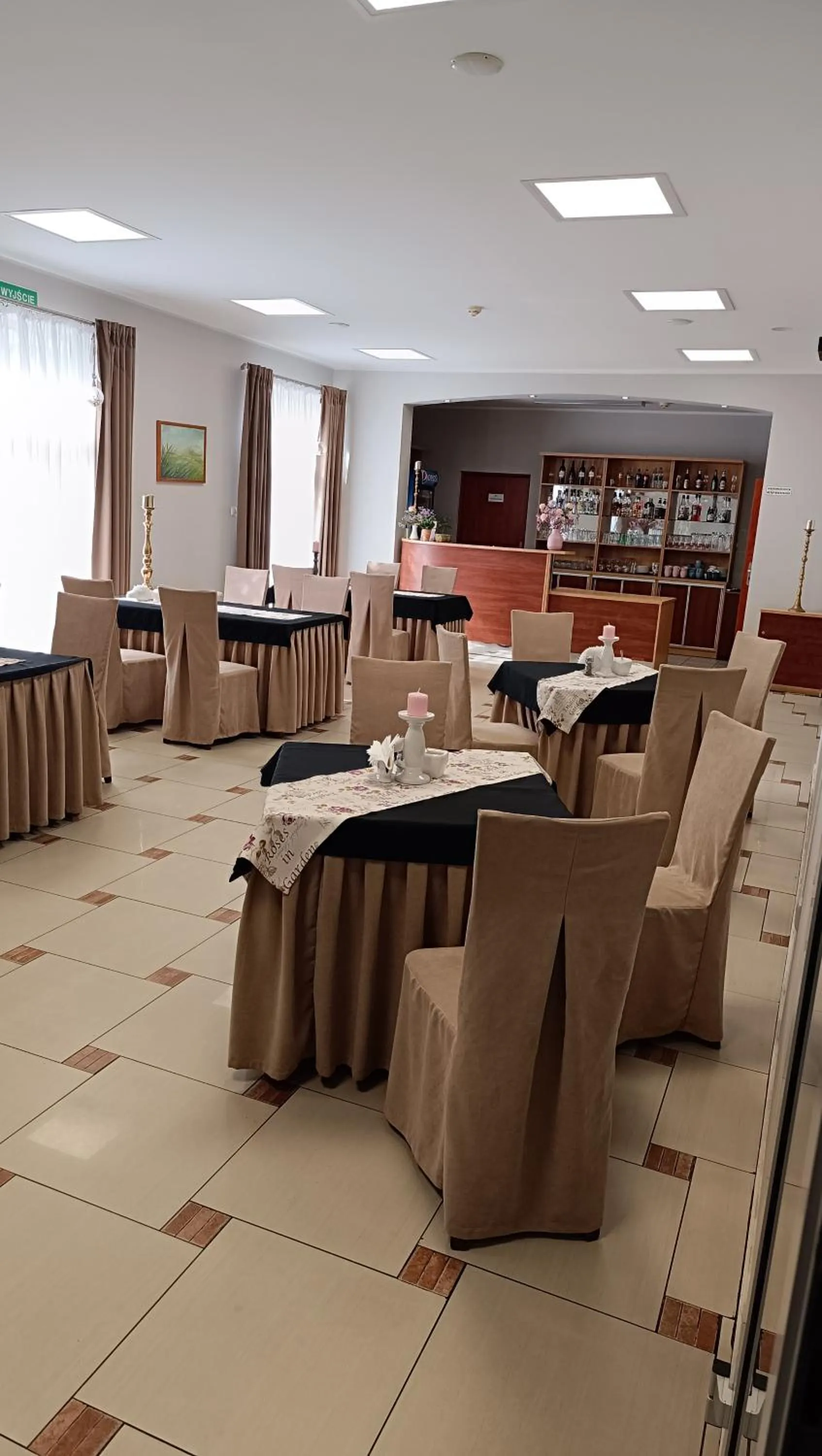 Breakfast in Hotel MCT