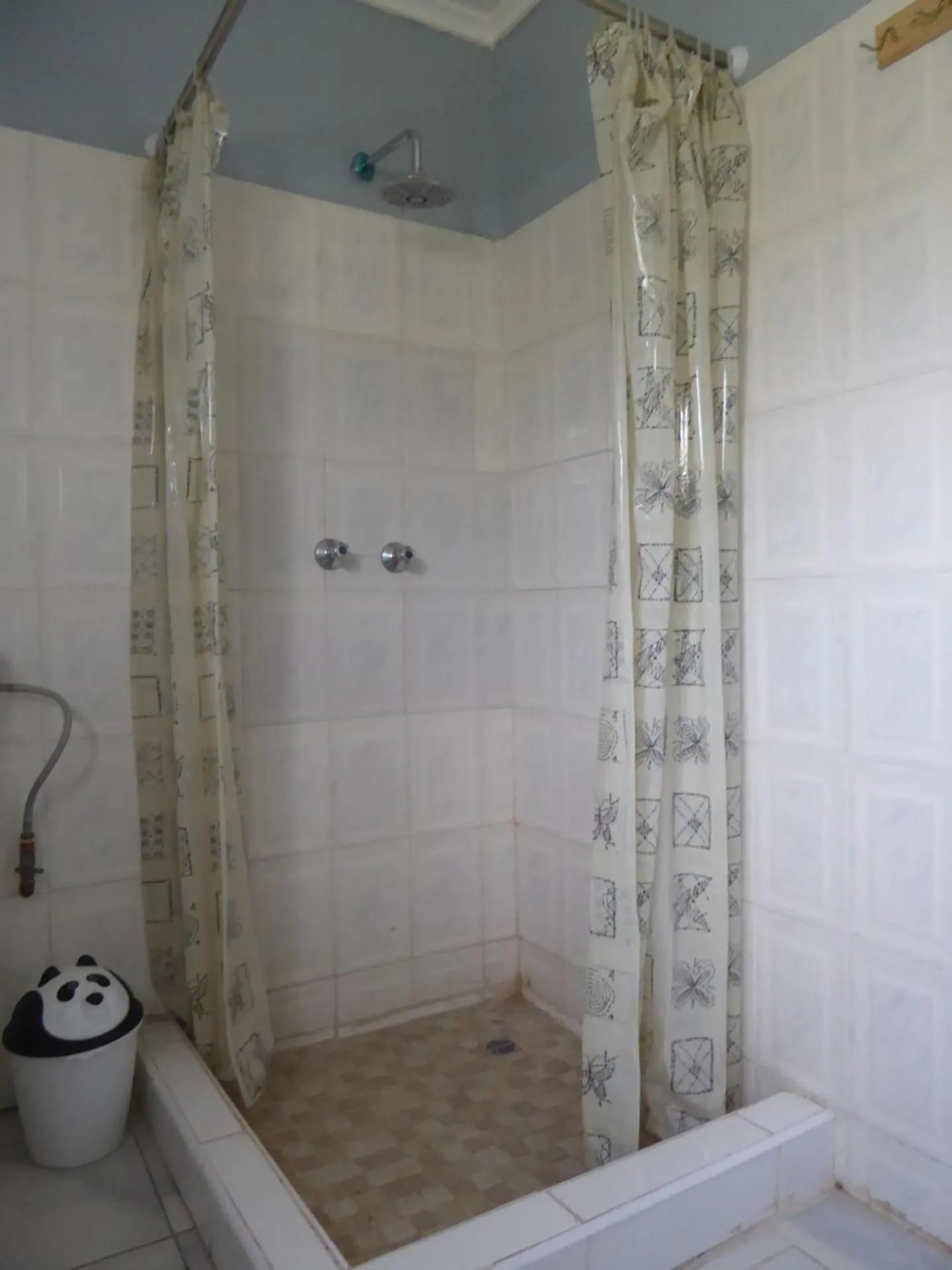 Natwange Backpackers