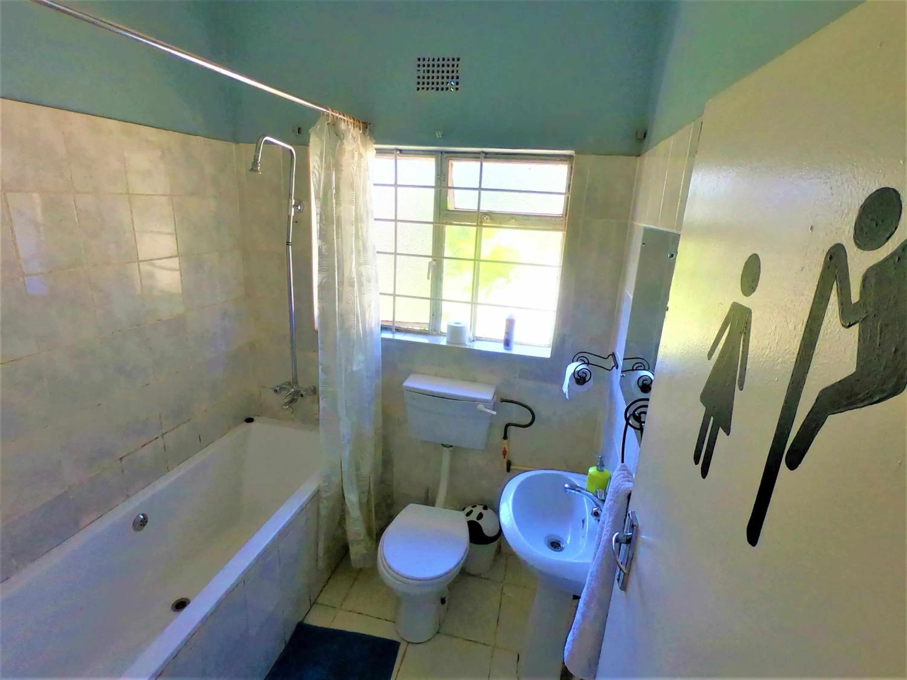 Bathroom in Natwange Backpackers