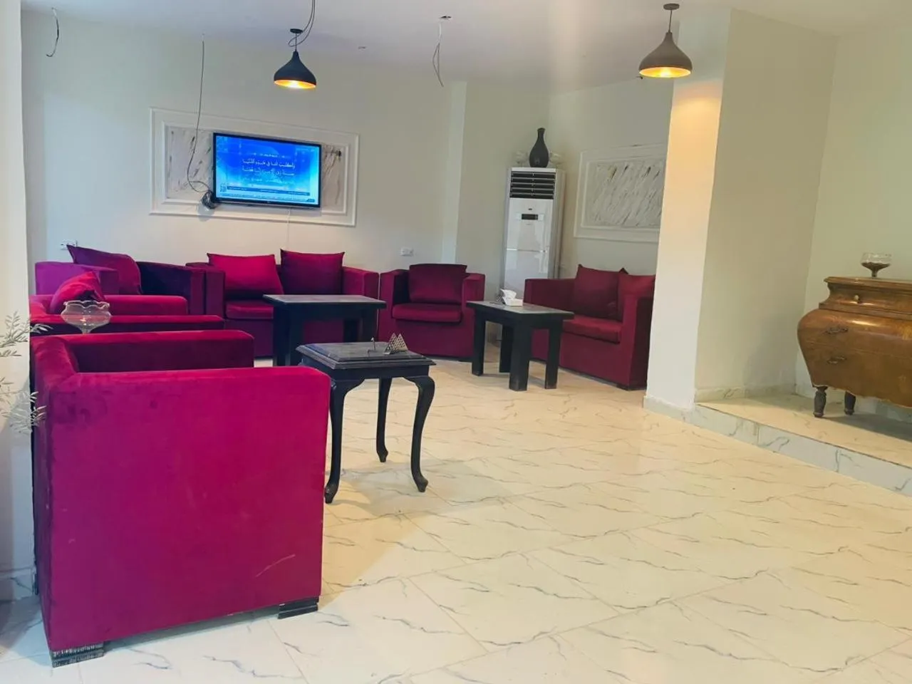 Lobby or reception in Verssailles Pyramids Hotel