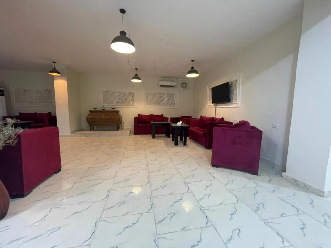 Lobby or reception in Verssailles Pyramids Hotel