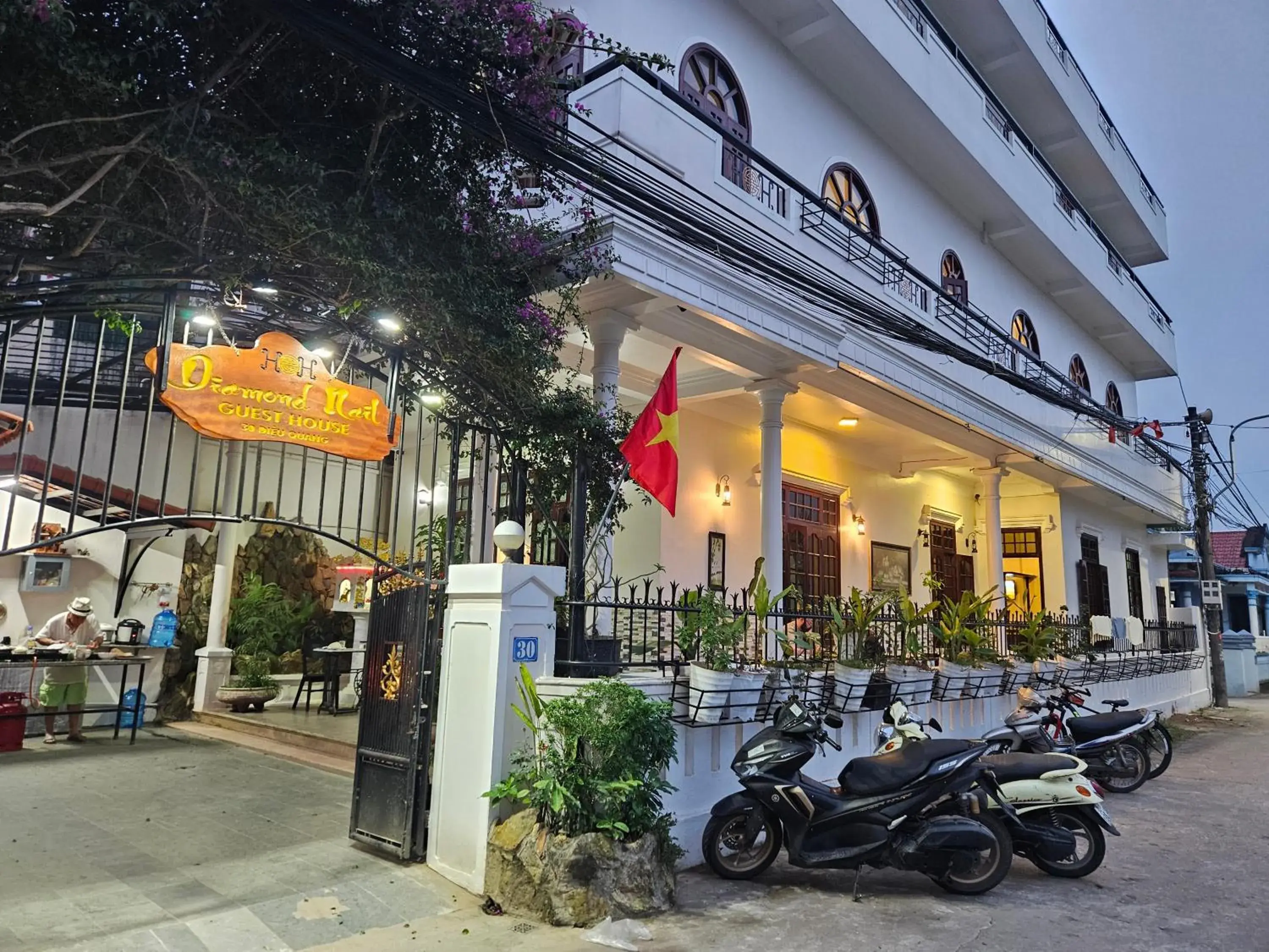 H&H Diamond Nail Hotel H&H Diamond Nail Hotel