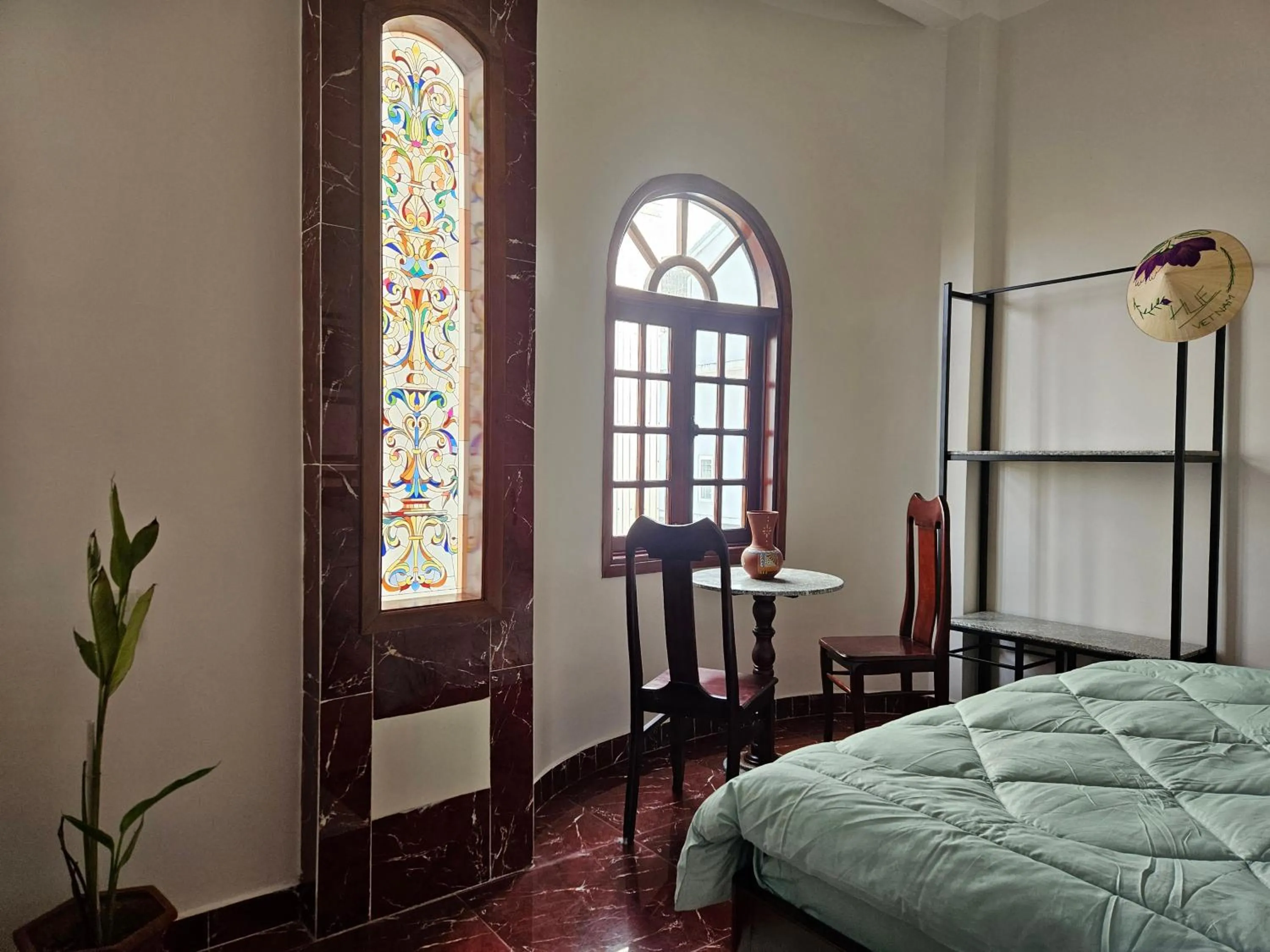 King Room in H&H Diamond Nail Hotel