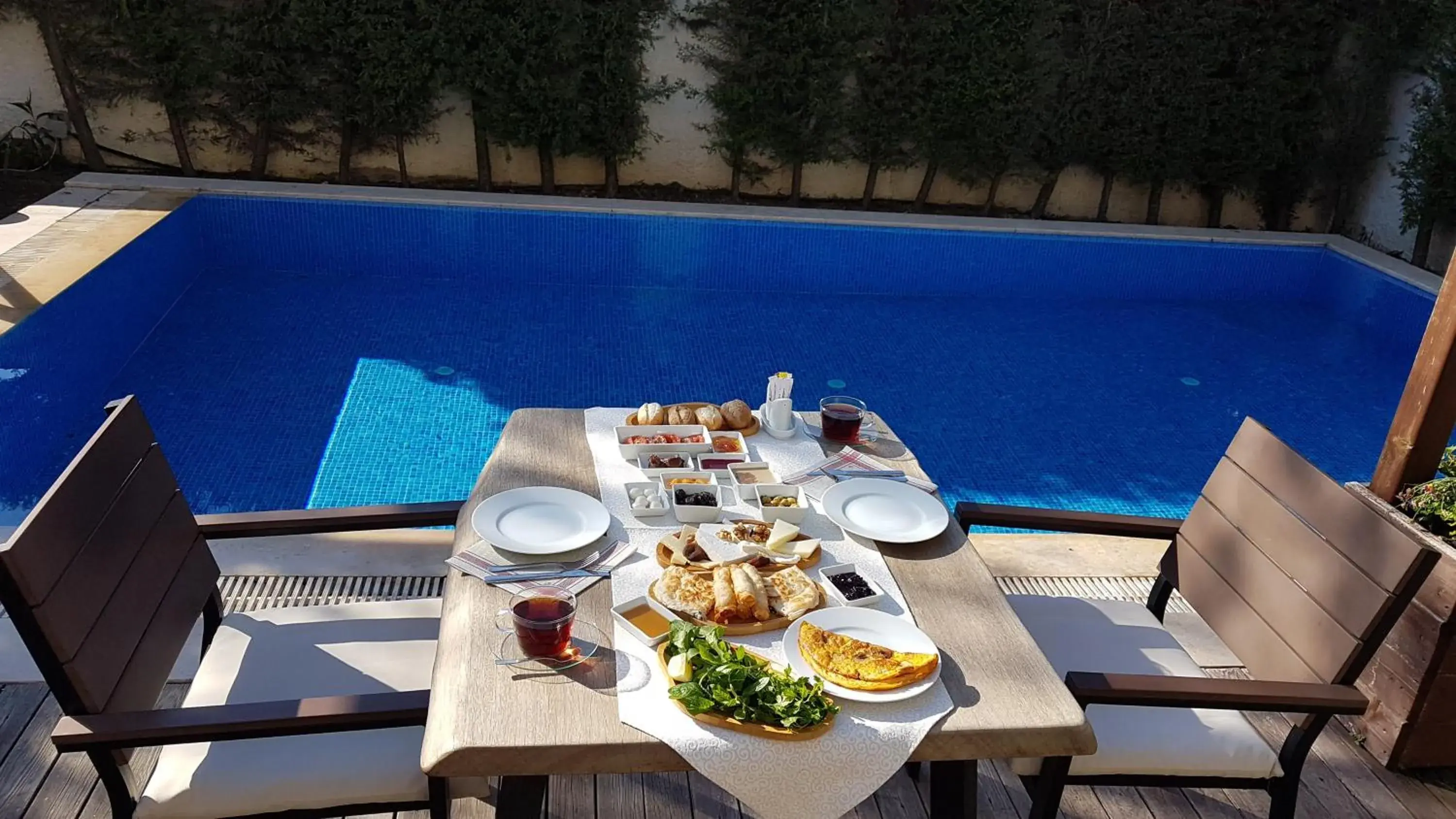 Swimming pool in Rebetiko Hotel Swimming pool in Rebetiko Hotel