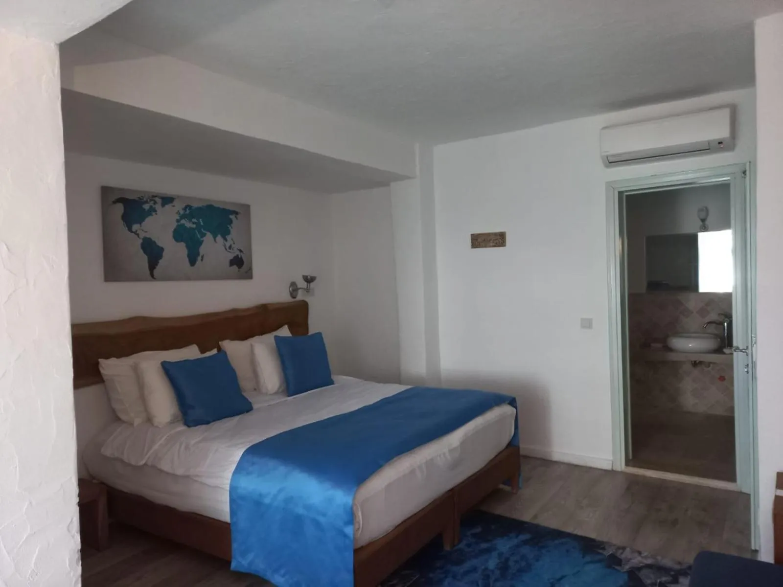 Photo of the whole room, Bed in Rebetiko Hotel