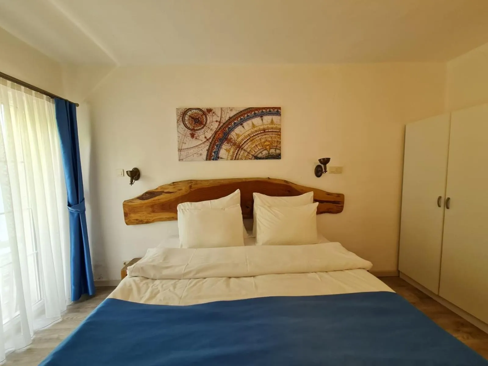 Photo of the whole room, Bed in Rebetiko Hotel