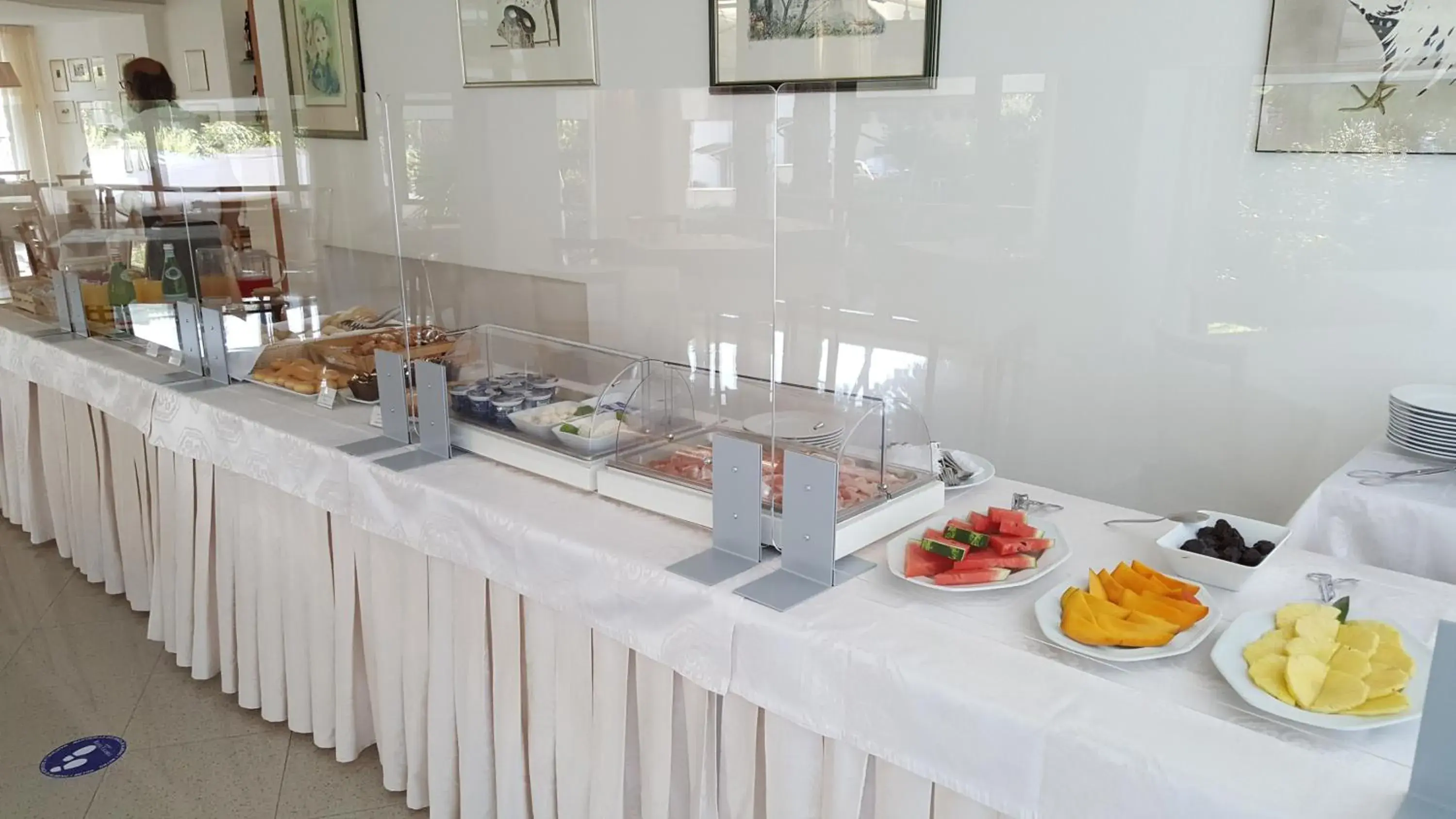 Buffet breakfast, Food in Hotel Escorial