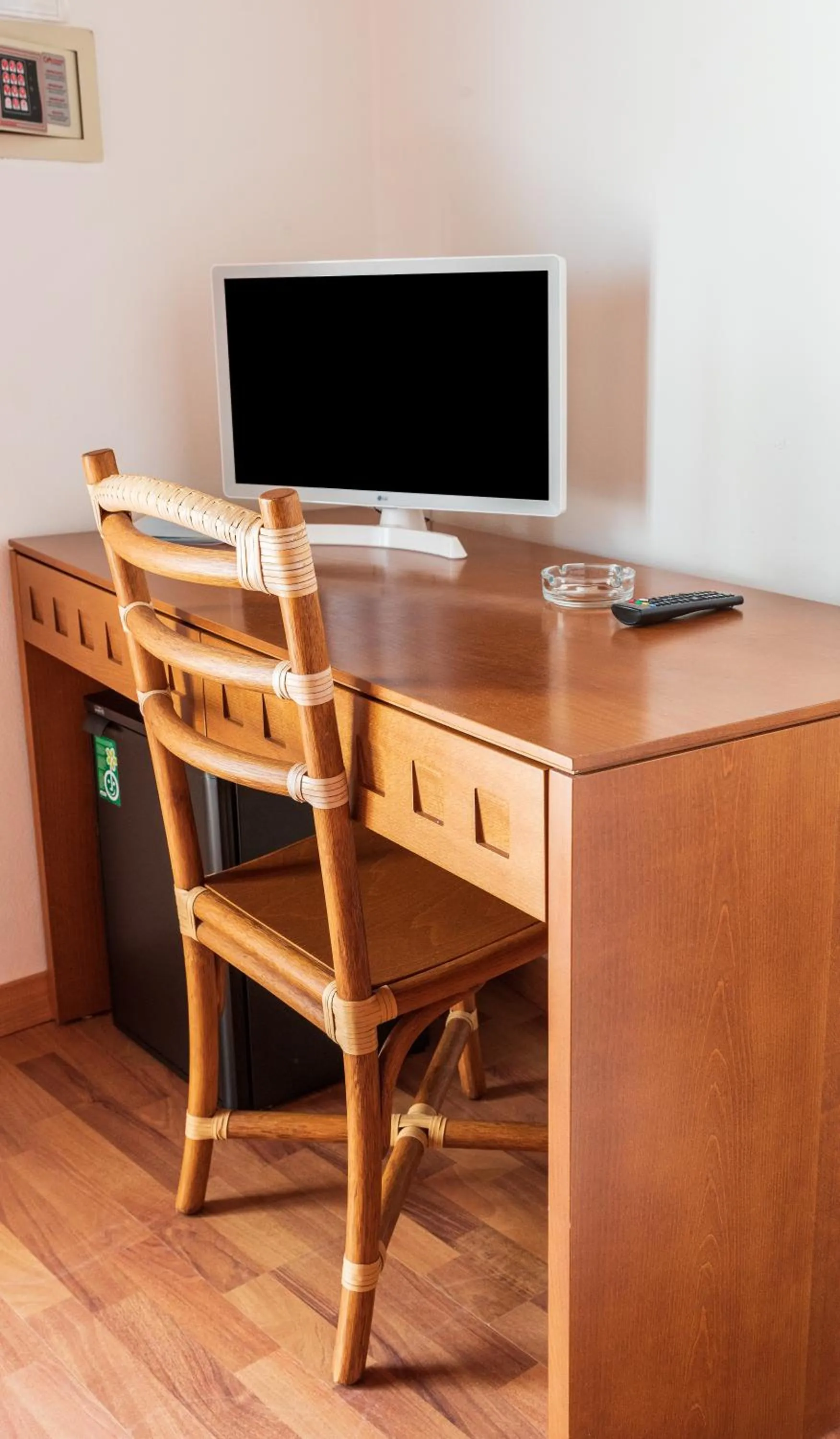 TV and multimedia in Hotel Escorial