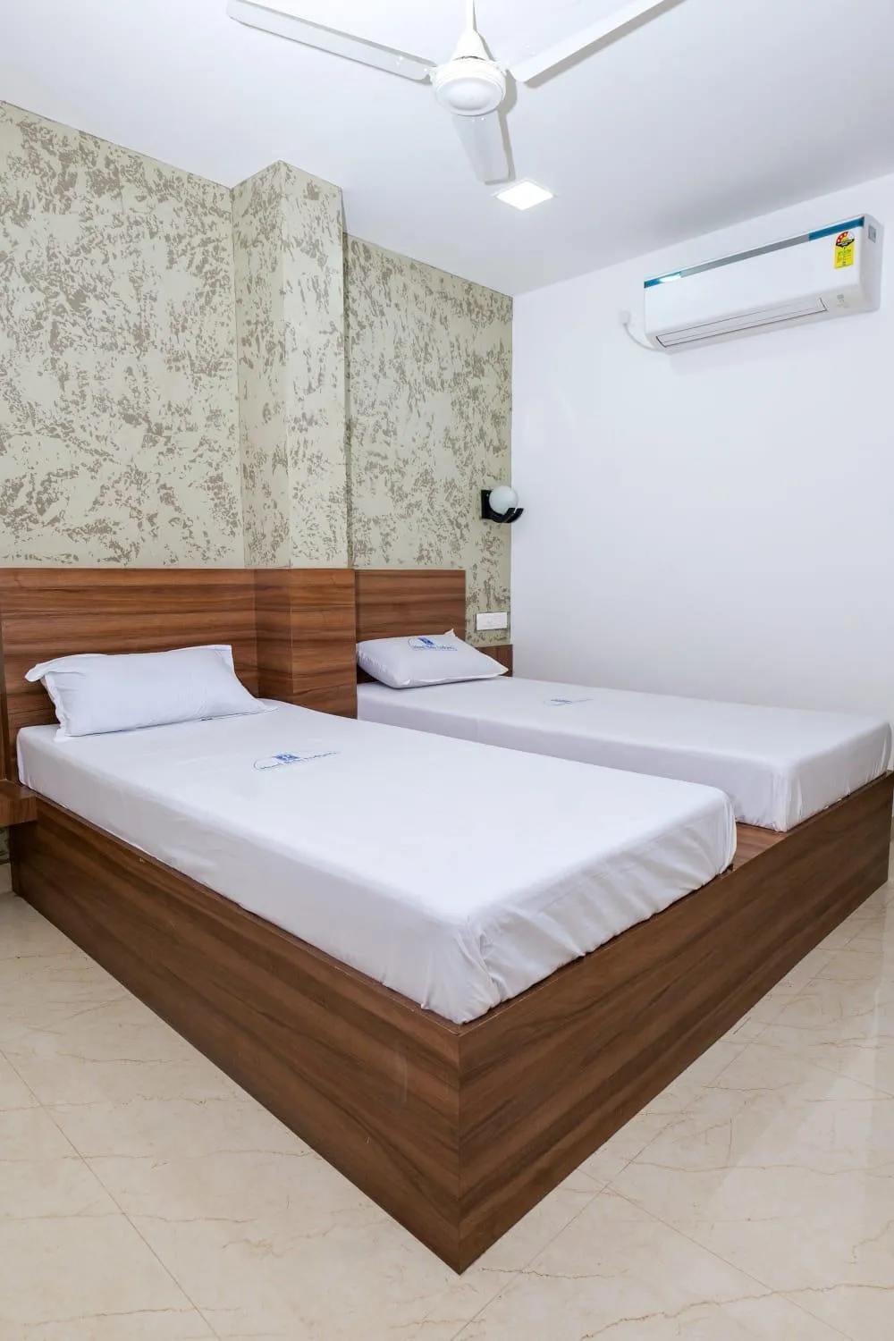 Balu Residency - A Business Class Hotel