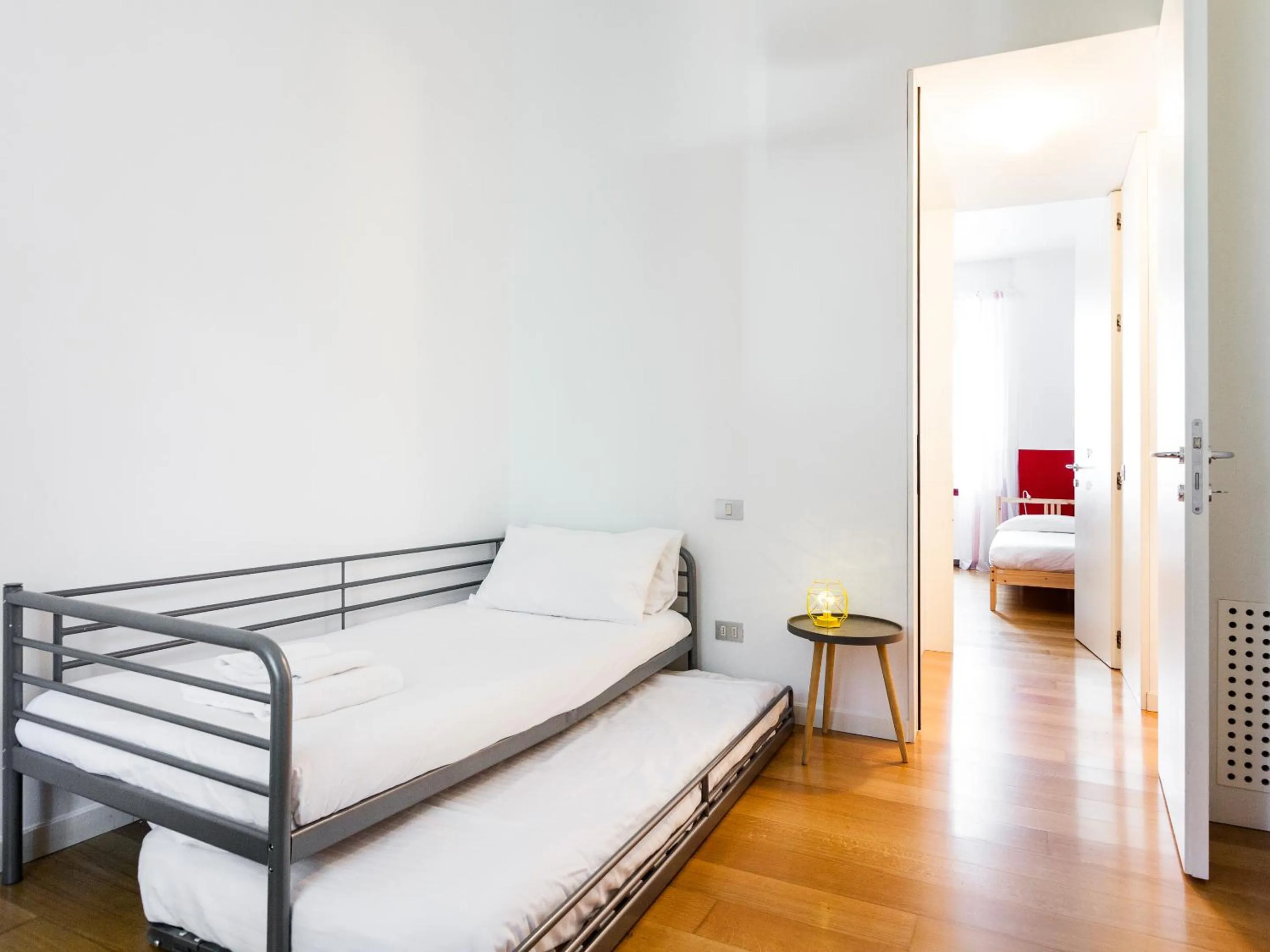 Bedroom, Bed in easyhomes - Piola Bazzini