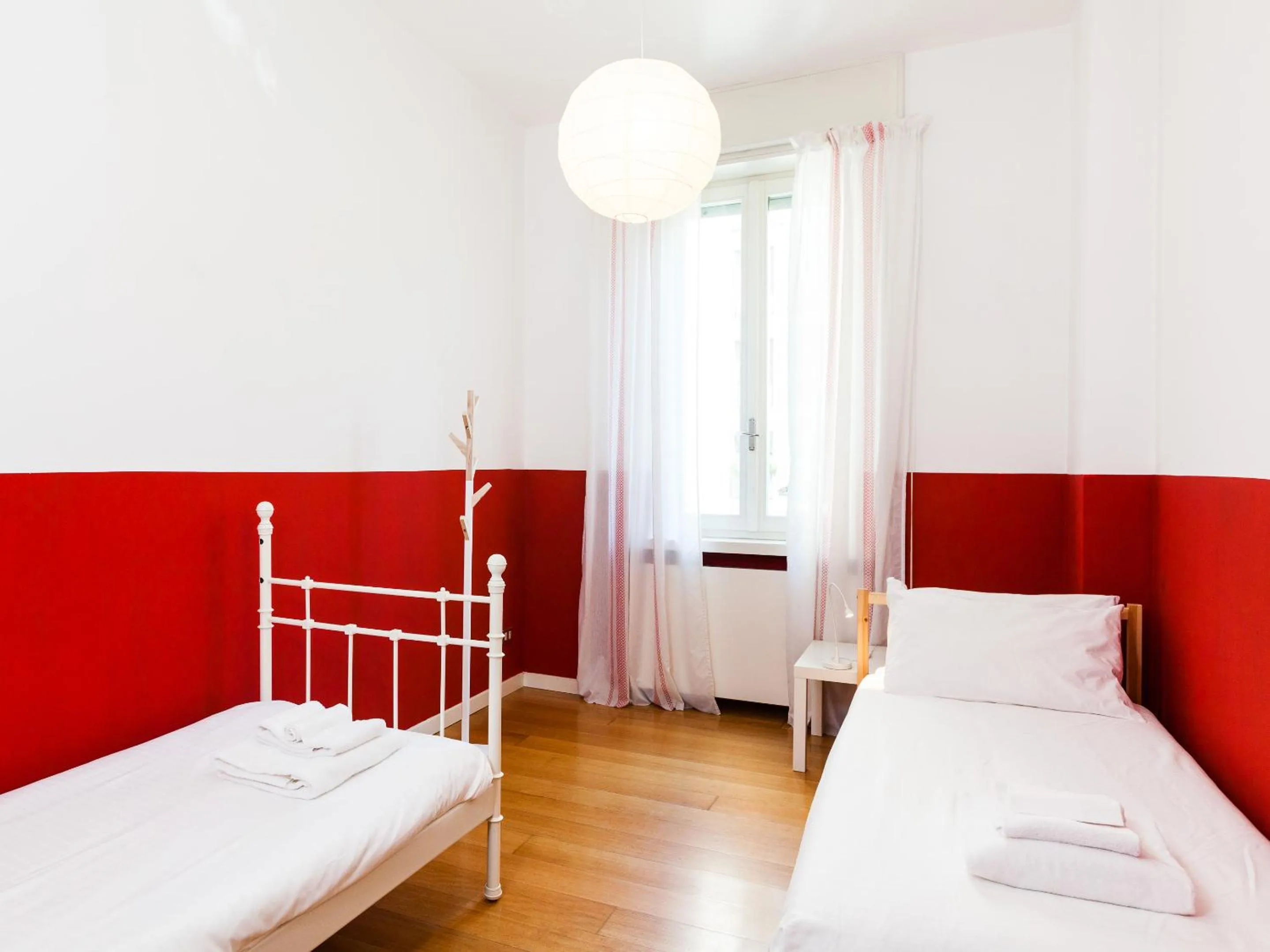 Bedroom, Bed in easyhomes - Piola Bazzini