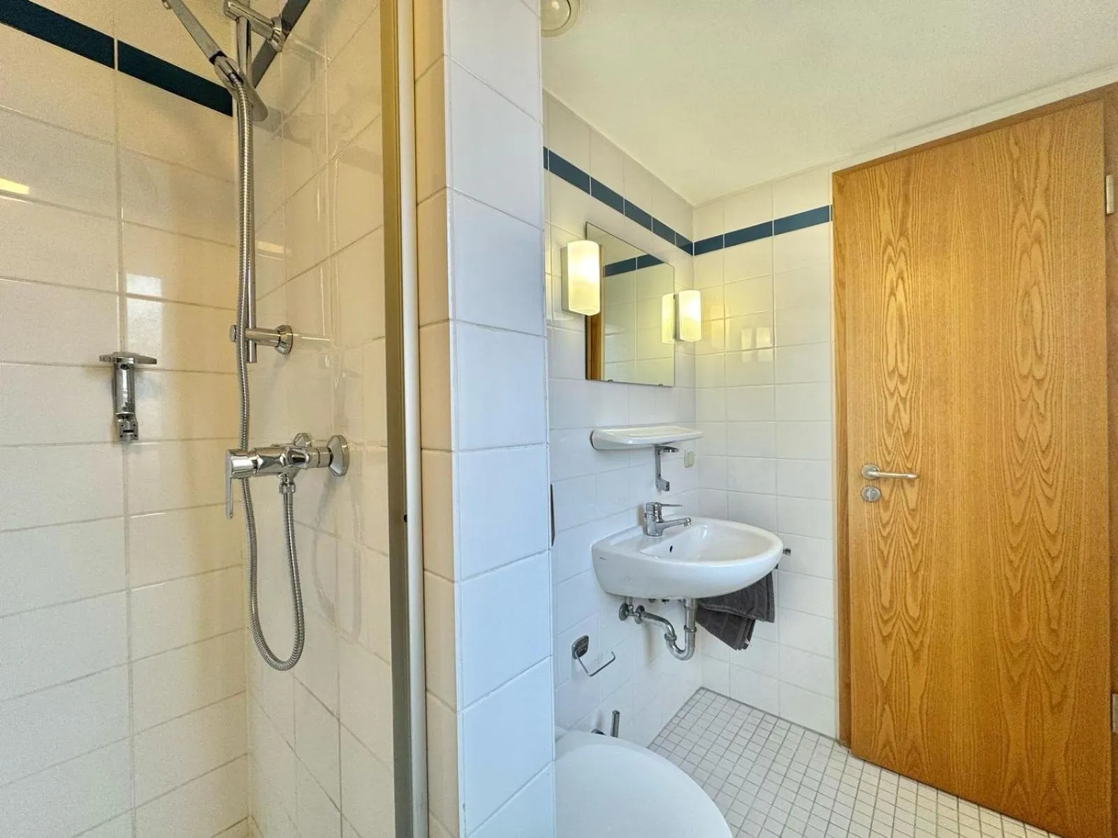 Bathroom in AR Airport Hotel Rüsselsheim