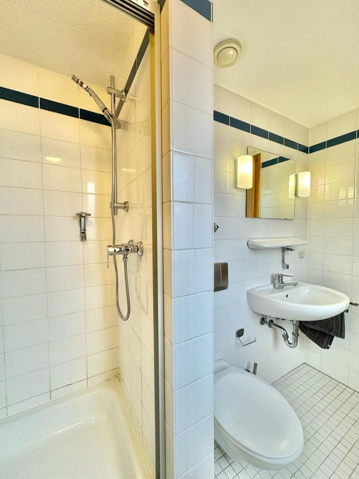 Shower in AR Airport Hotel Rüsselsheim