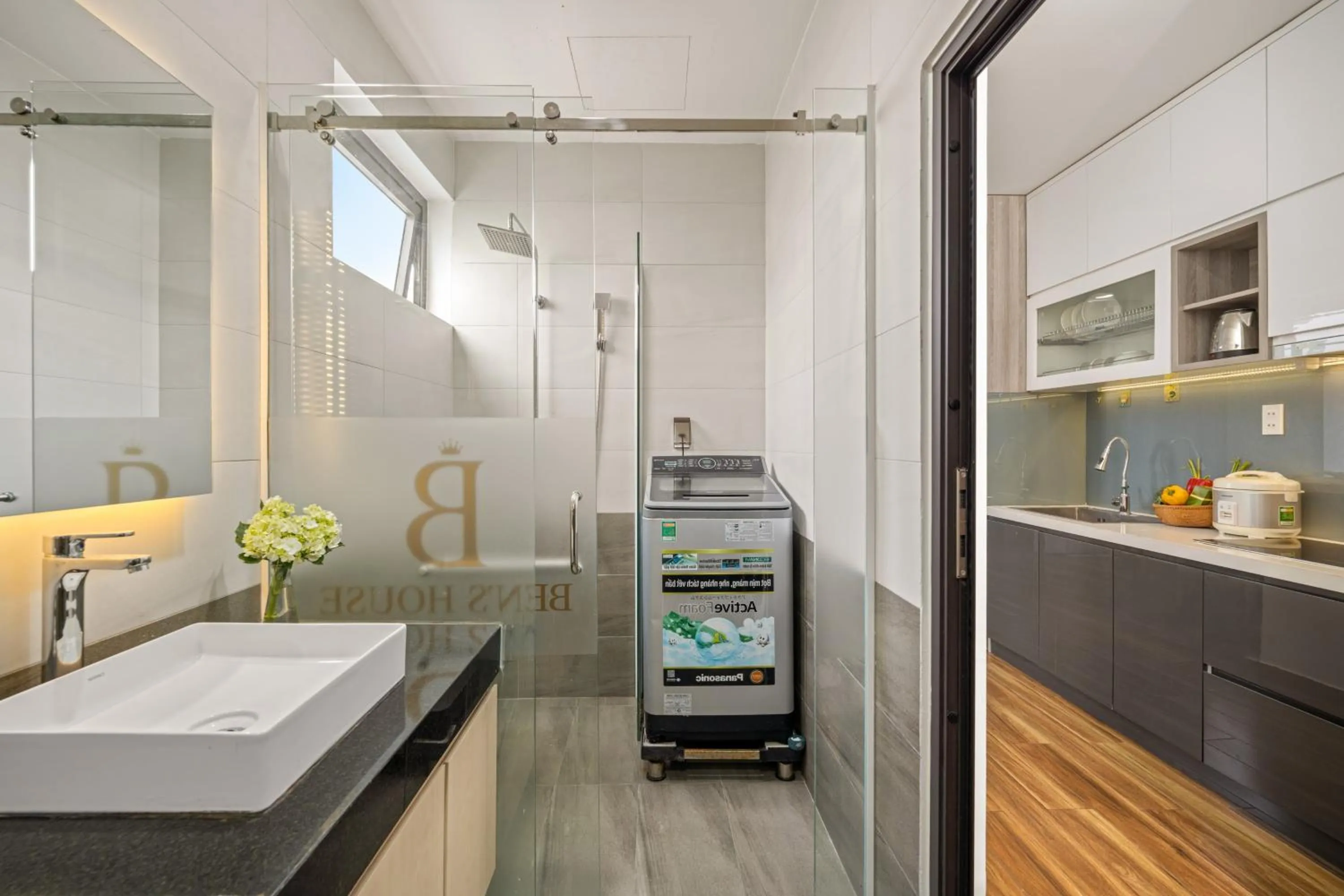 Shower in Ben's House Boutique