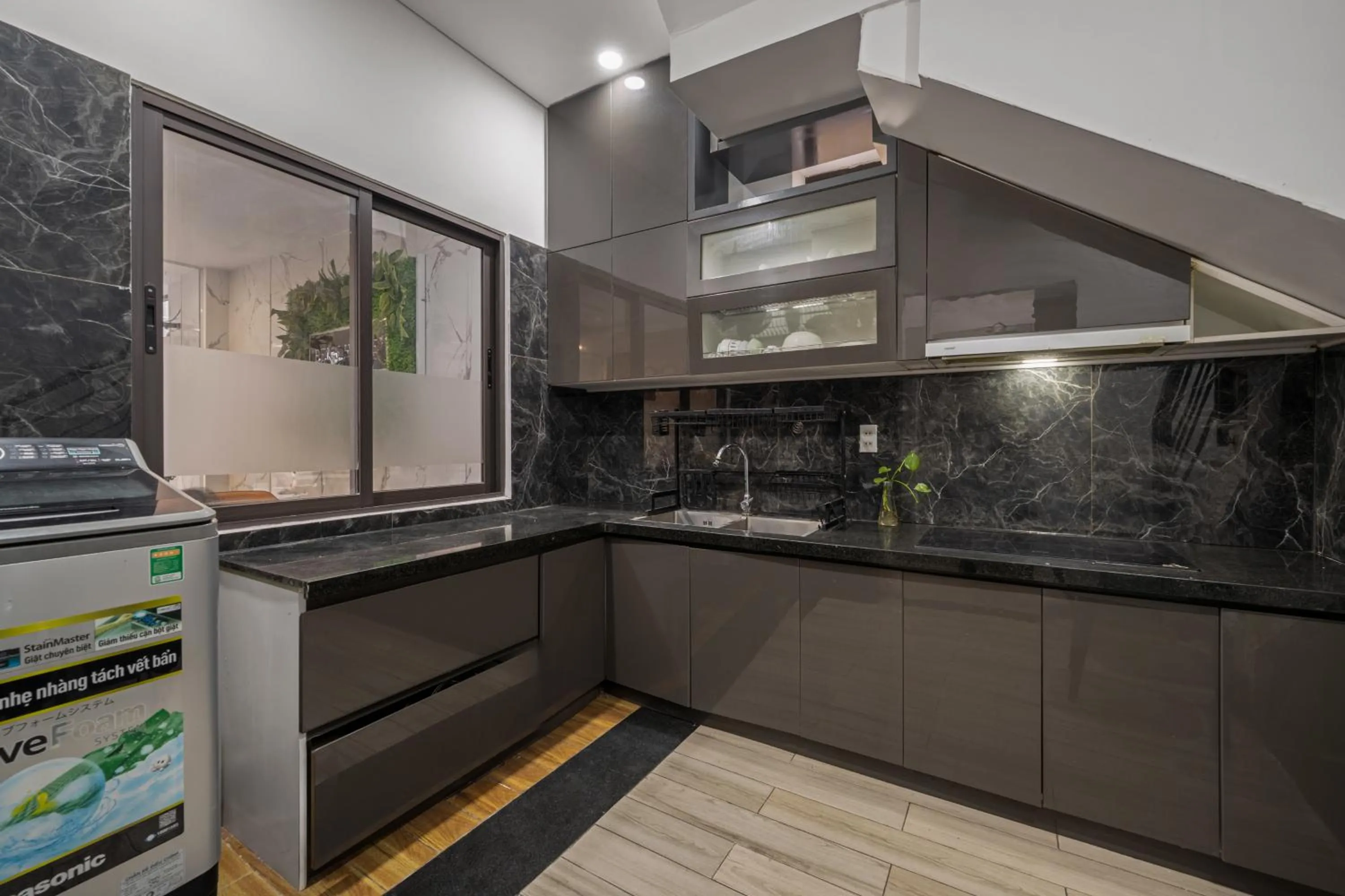 Kitchen or kitchenette in Ben's House Boutique