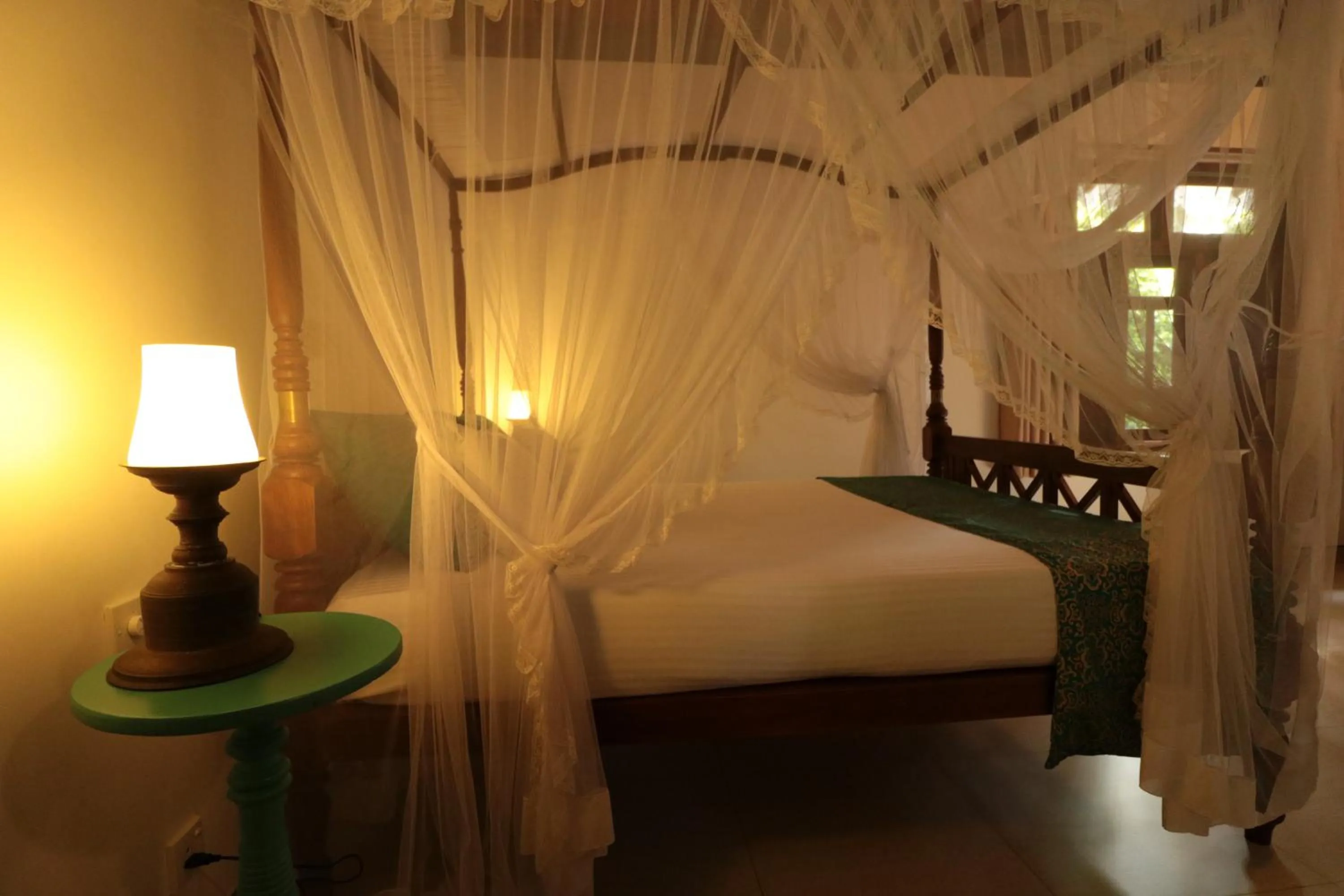 Bedroom, Bed in Lilly House