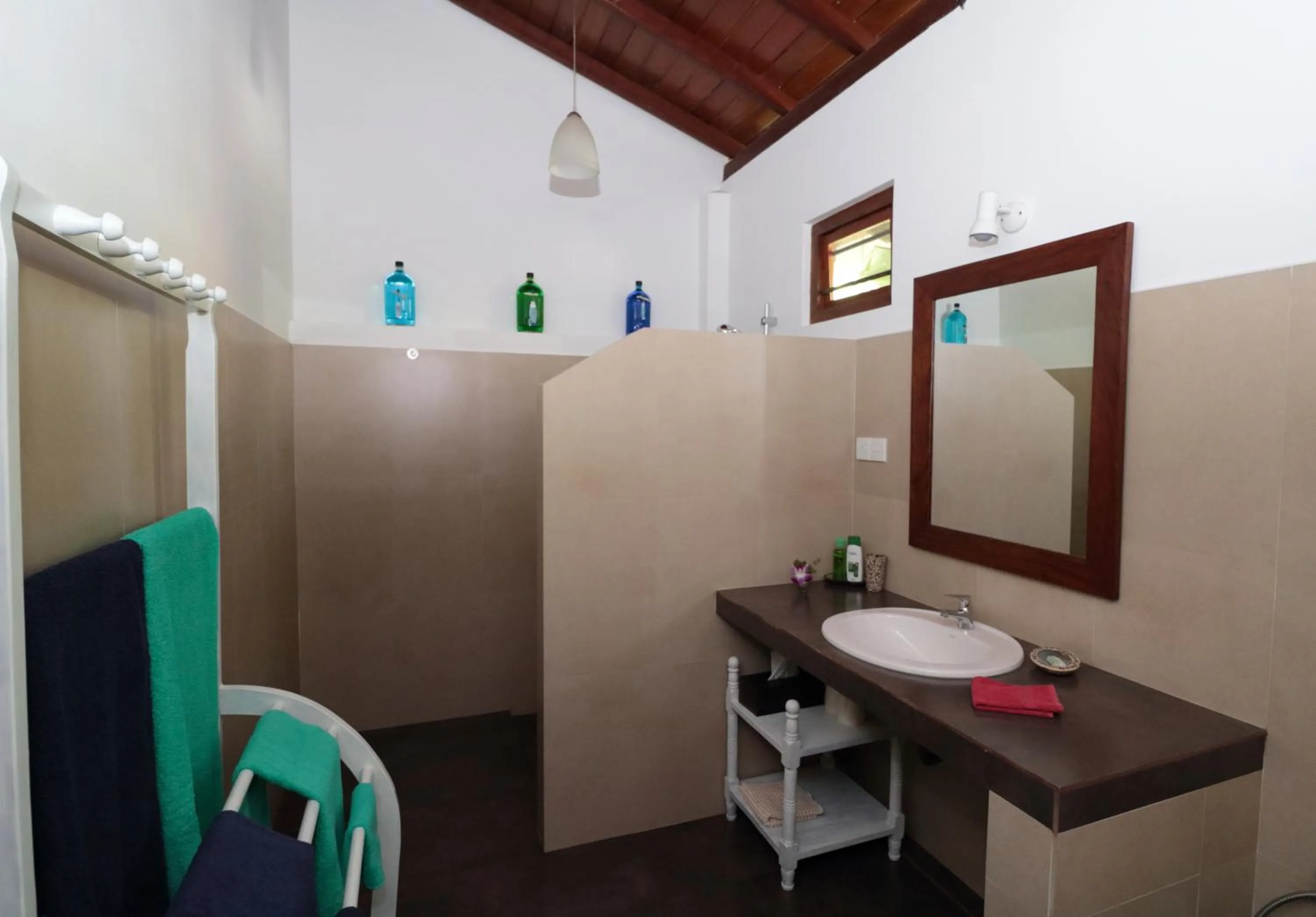 Bathroom in Lilly House