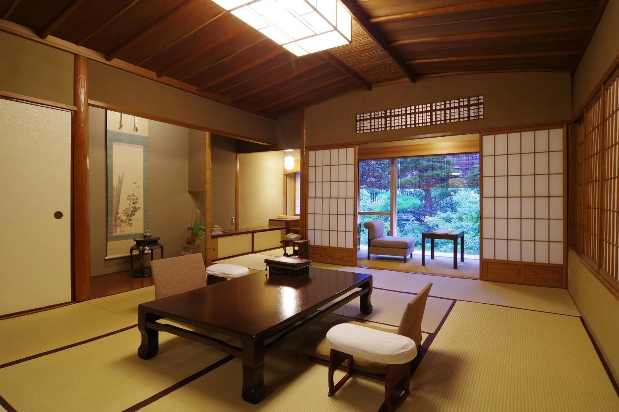 Photo of the whole room in Hiiragiya