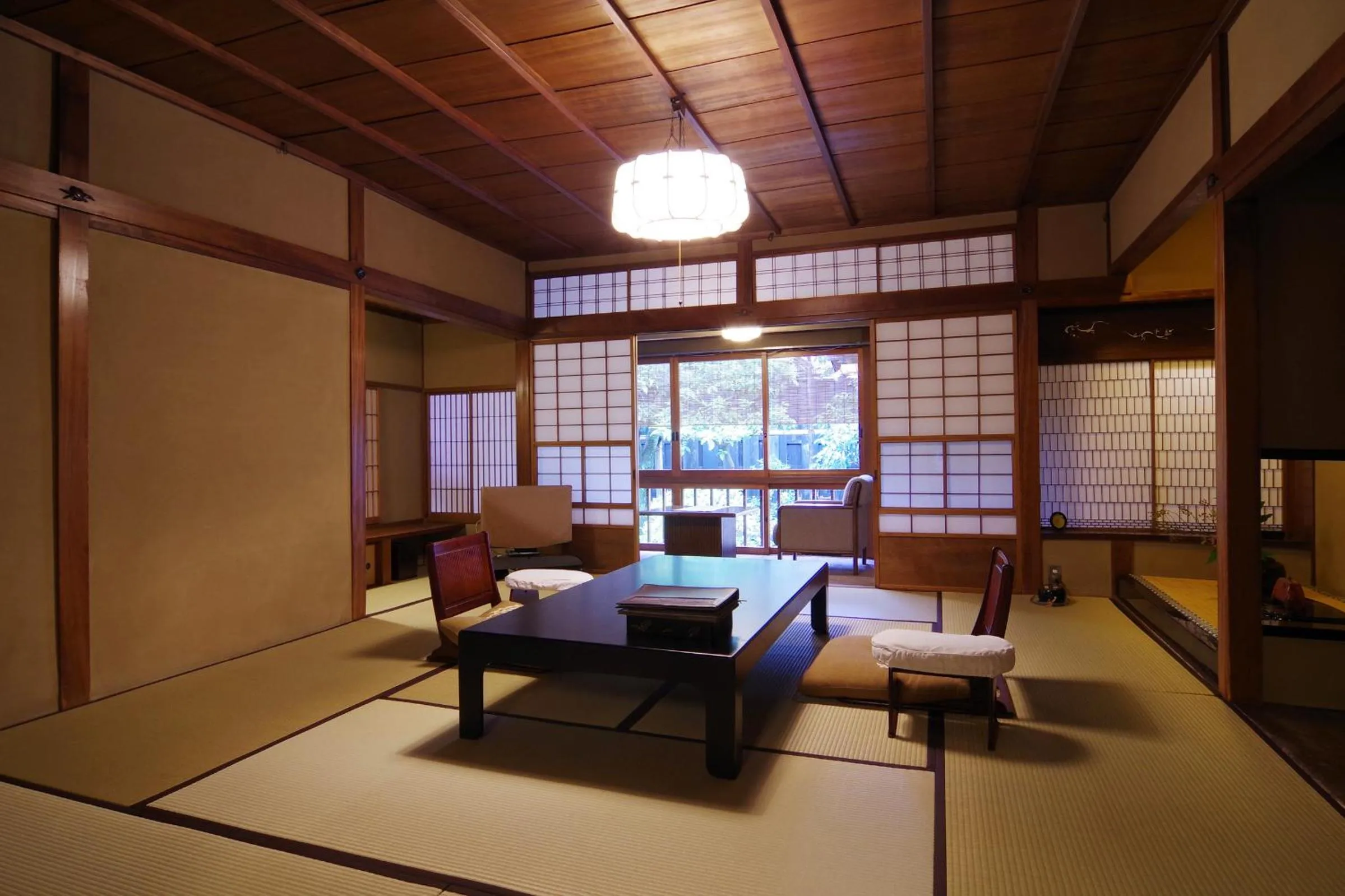 Photo of the whole room in Hiiragiya