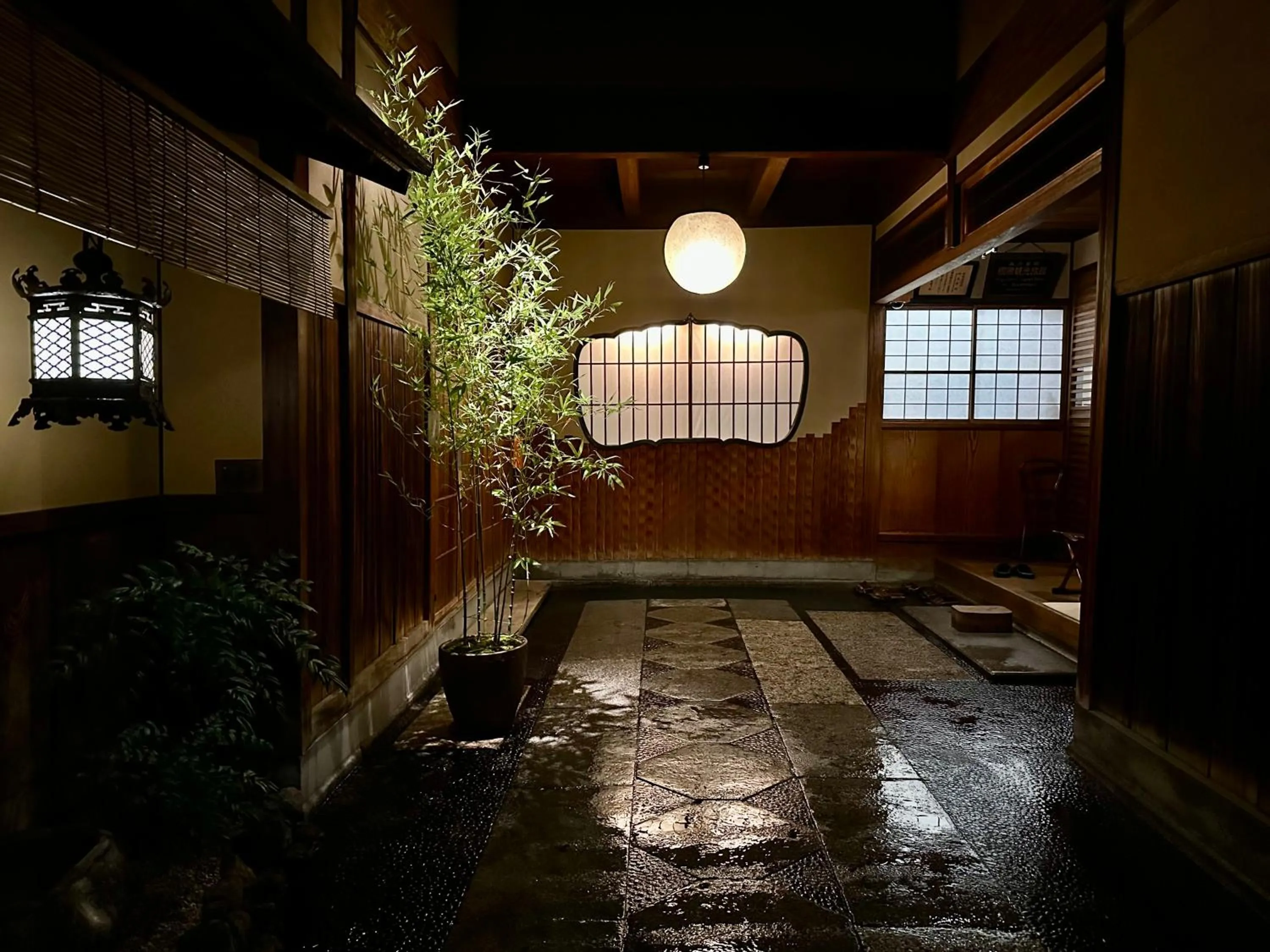 Facade/entrance in Hiiragiya
