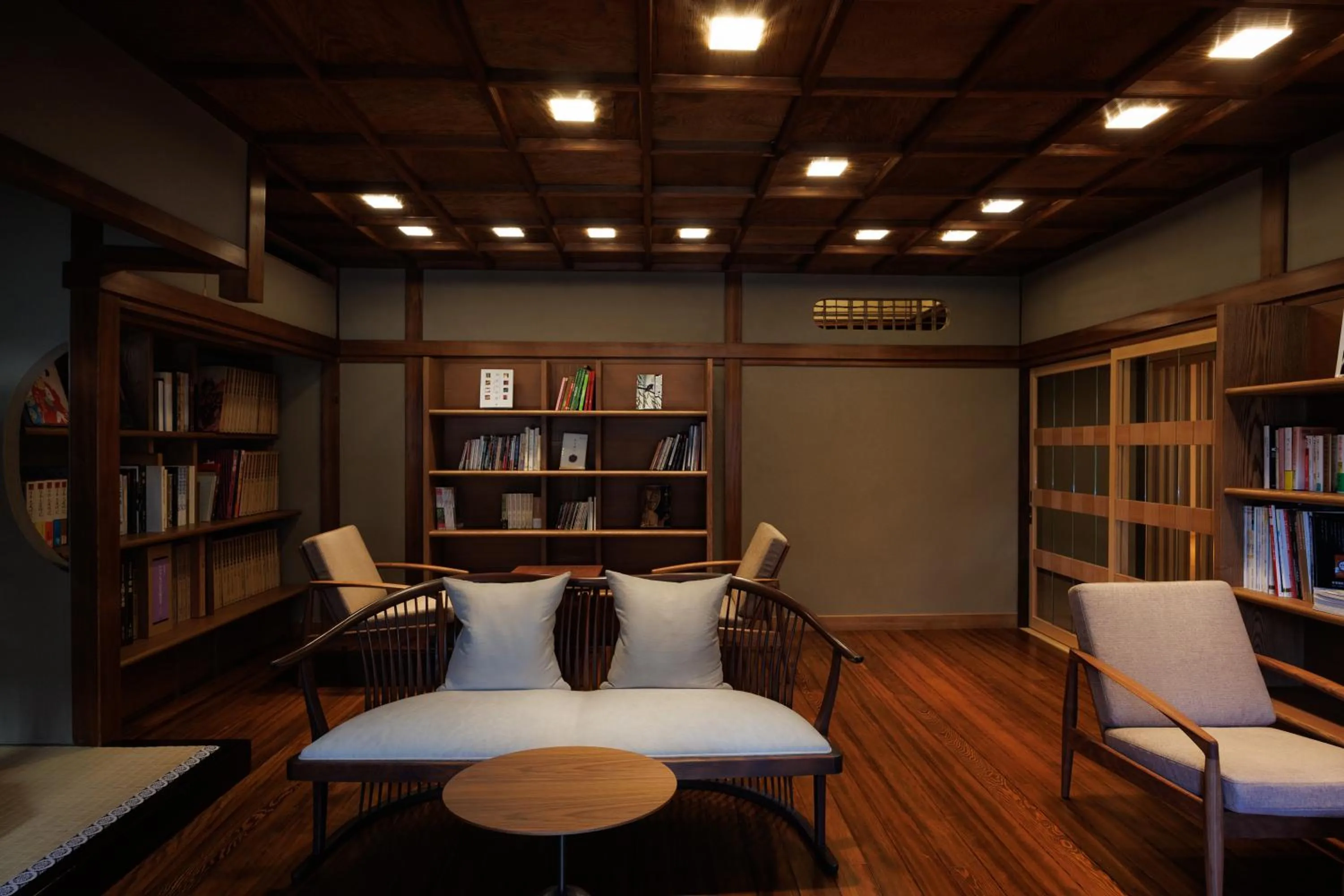 Library in Hiiragiya