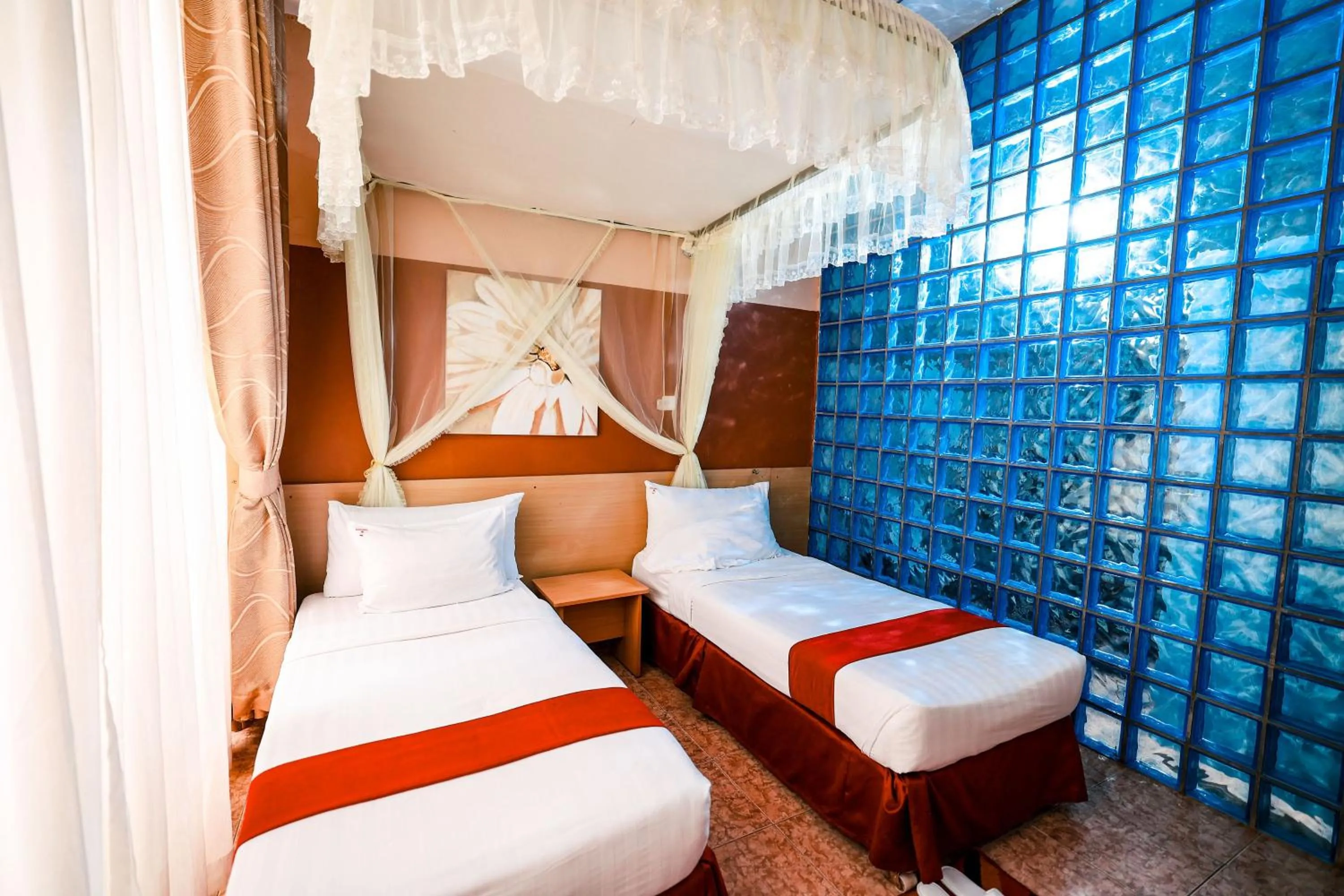 Bed in Eureka Place Hotel Kampala