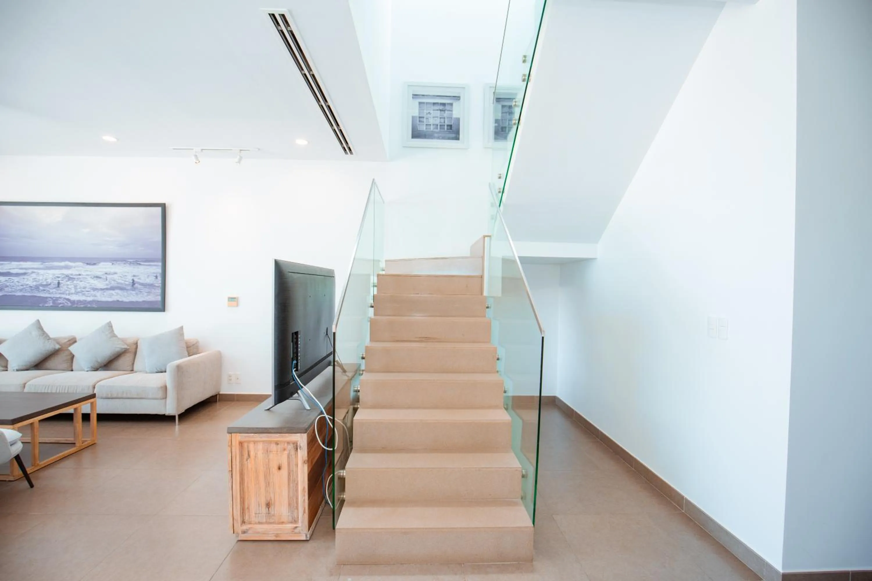 Beachfront 4 Bedrooms private pool villa Sanctuary Ho Tram resort