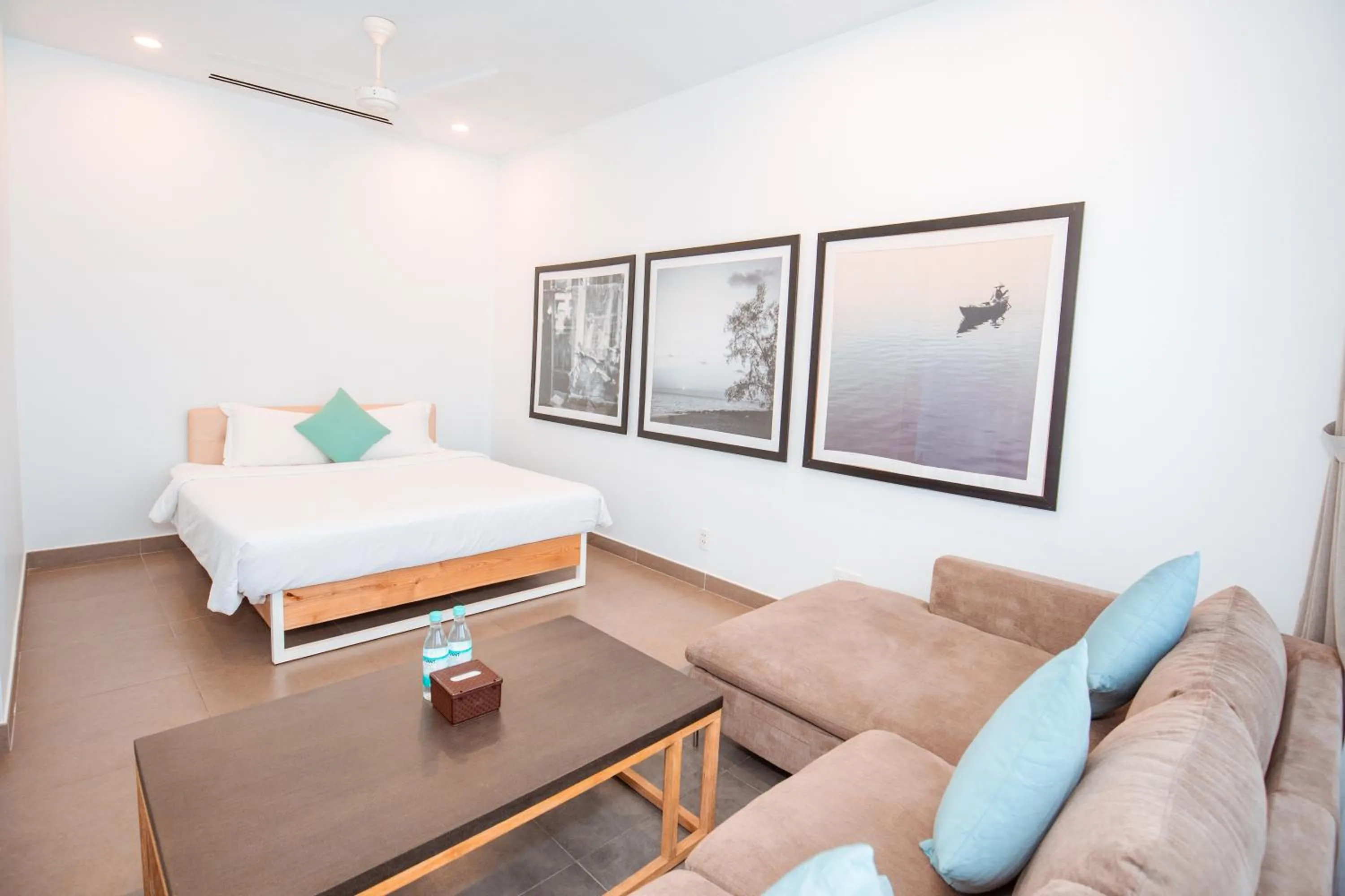 Bed in Beachfront 4 Bedrooms private pool villa Sanctuary Ho Tram resort