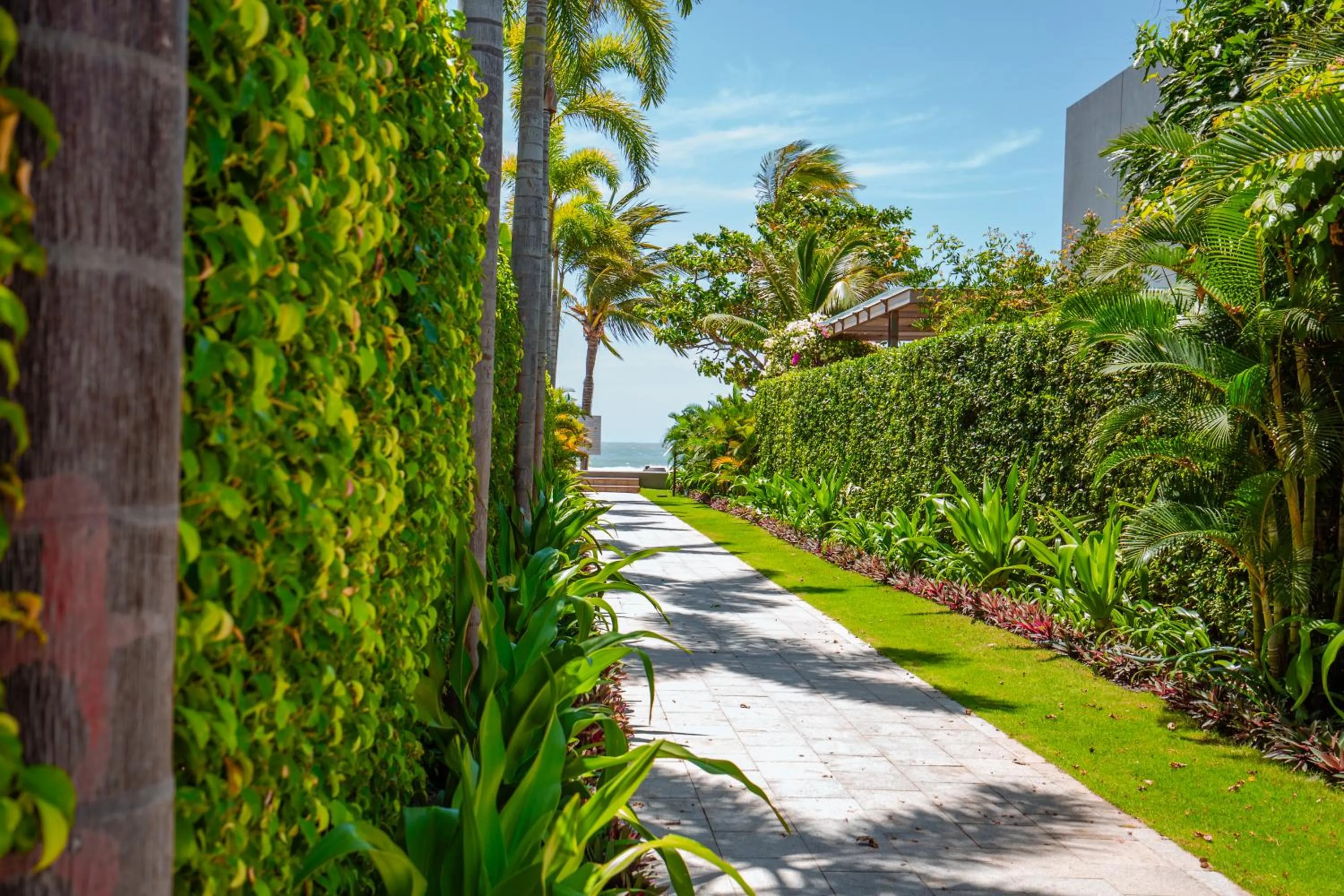 Beachfront 4 Bedrooms private pool villa Sanctuary Ho Tram resort