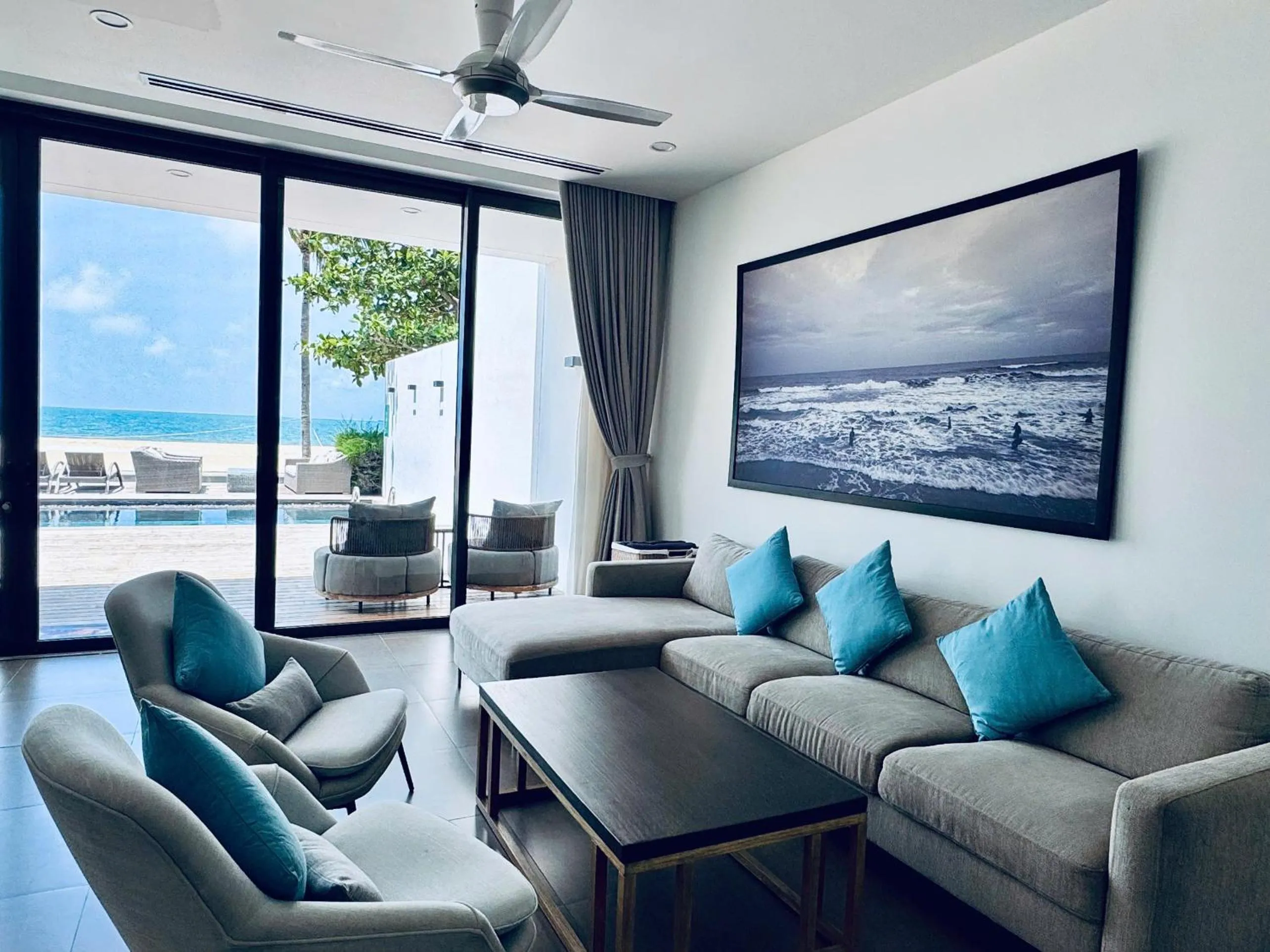 Beachfront 4 Bedrooms private pool villa Sanctuary Ho Tram resort