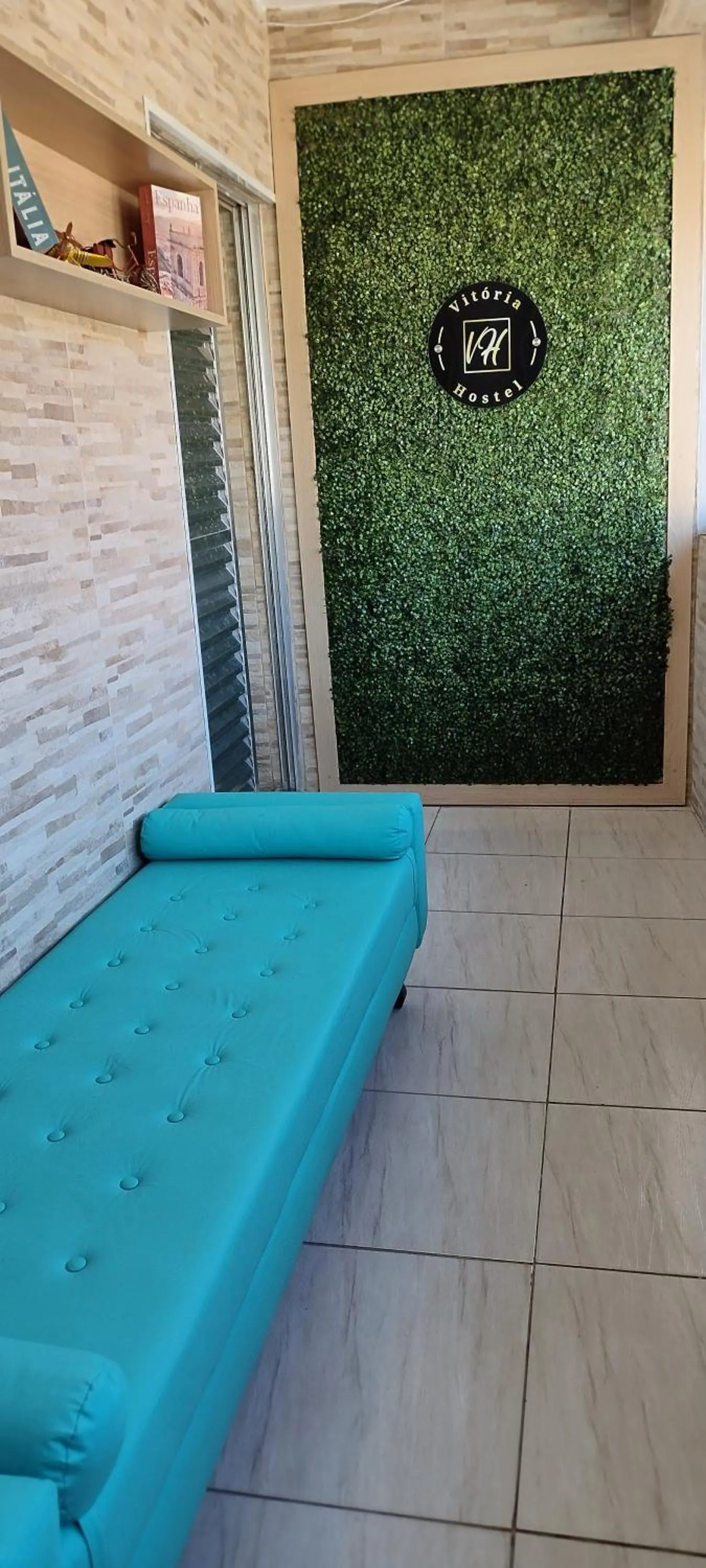 Seating area in Vitoria Hostel