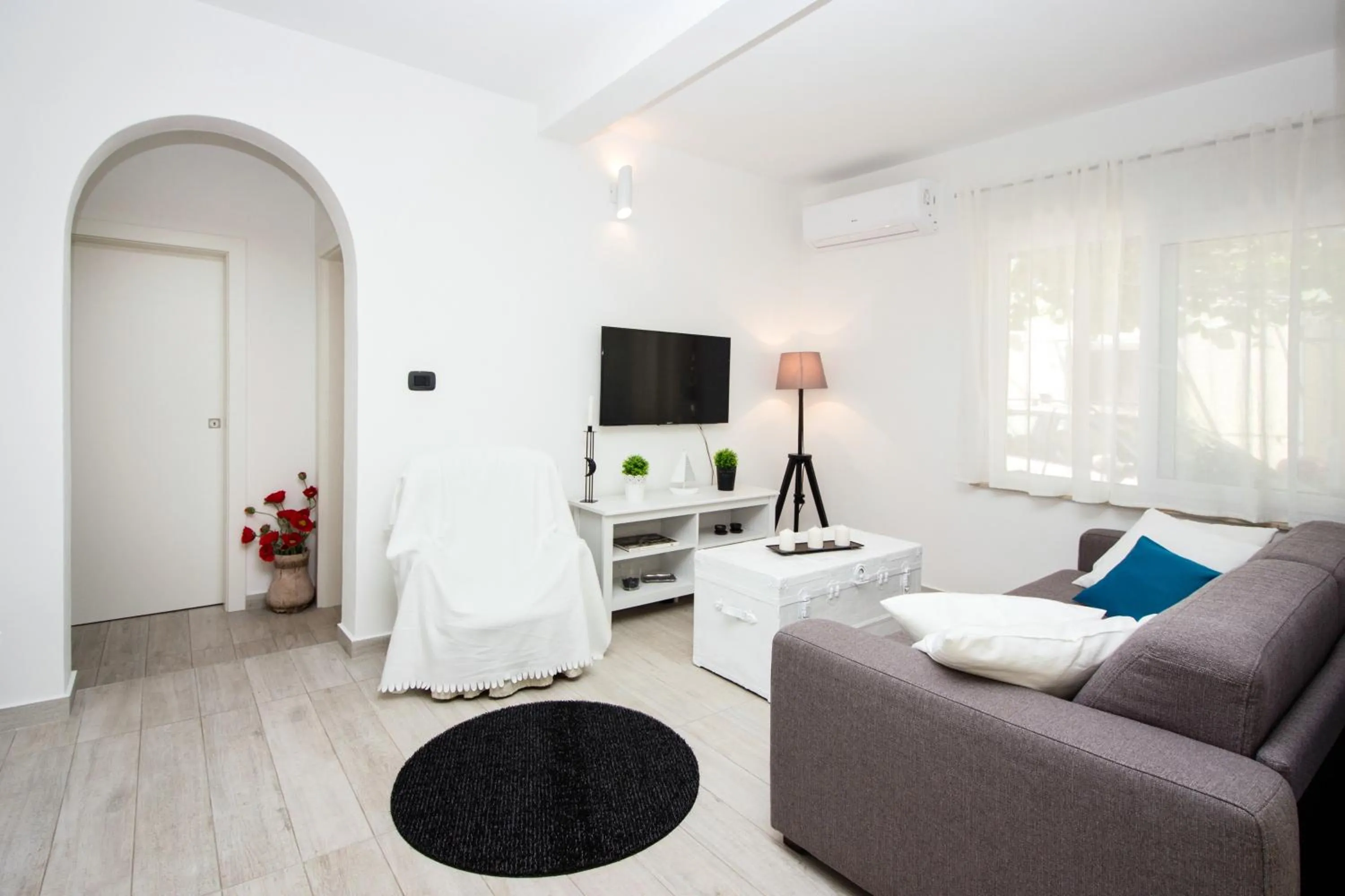 Living room, Bed in Apartments Satis