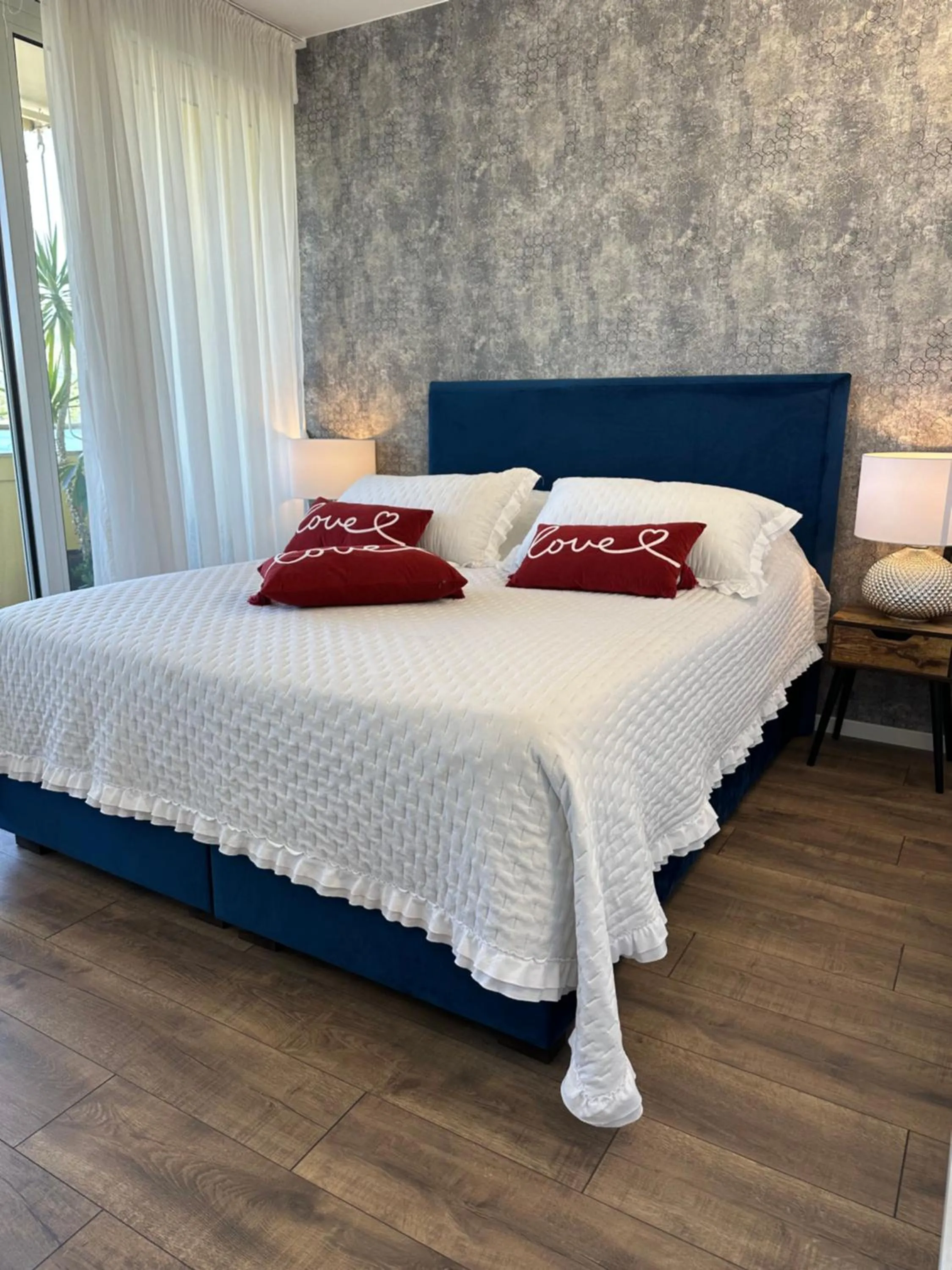 Bed in Apartments Satis