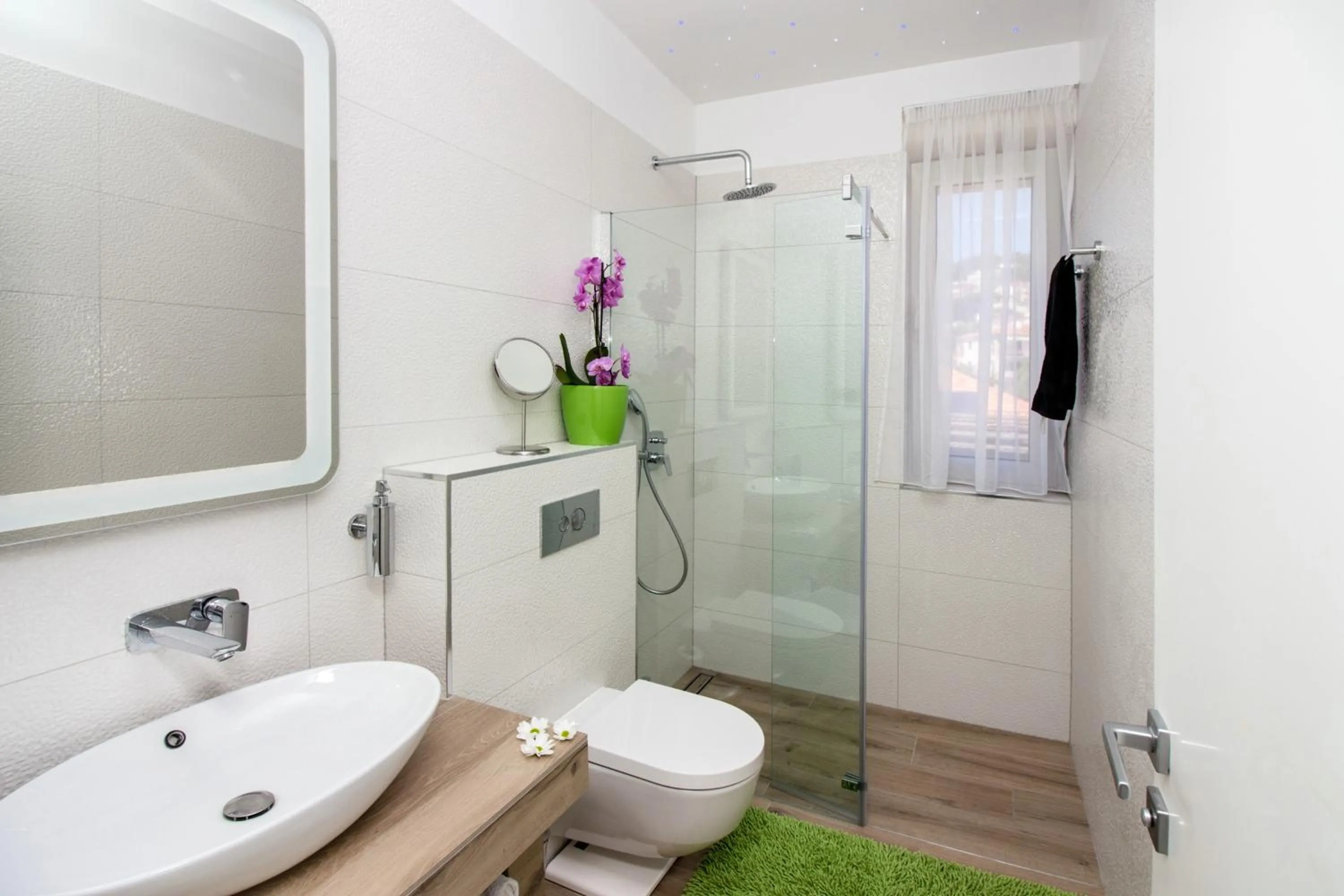 Bathroom in Apartments Satis
