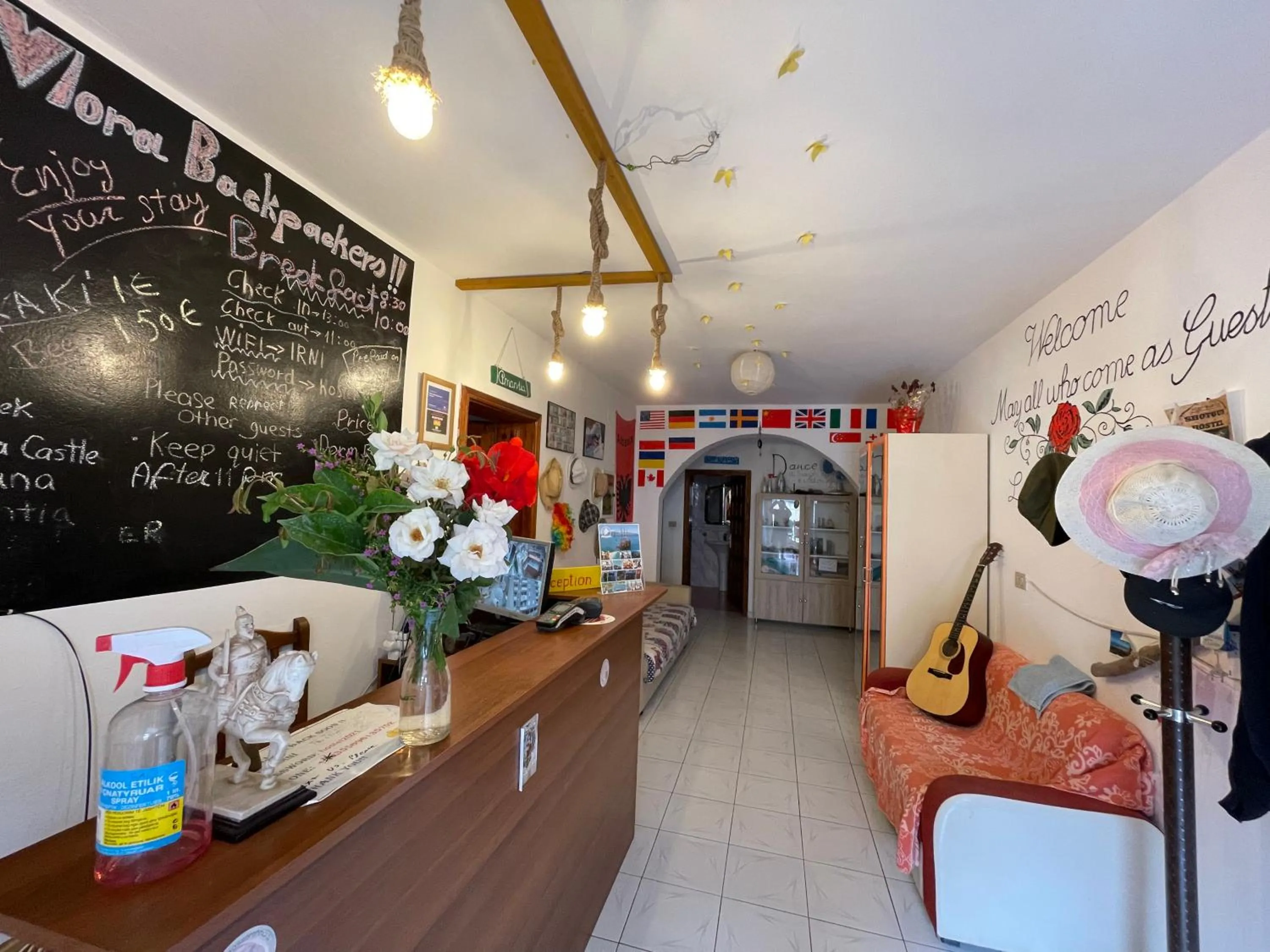 Seating area in Vlora Backpackers Hostel & Bar LUNGOMARE