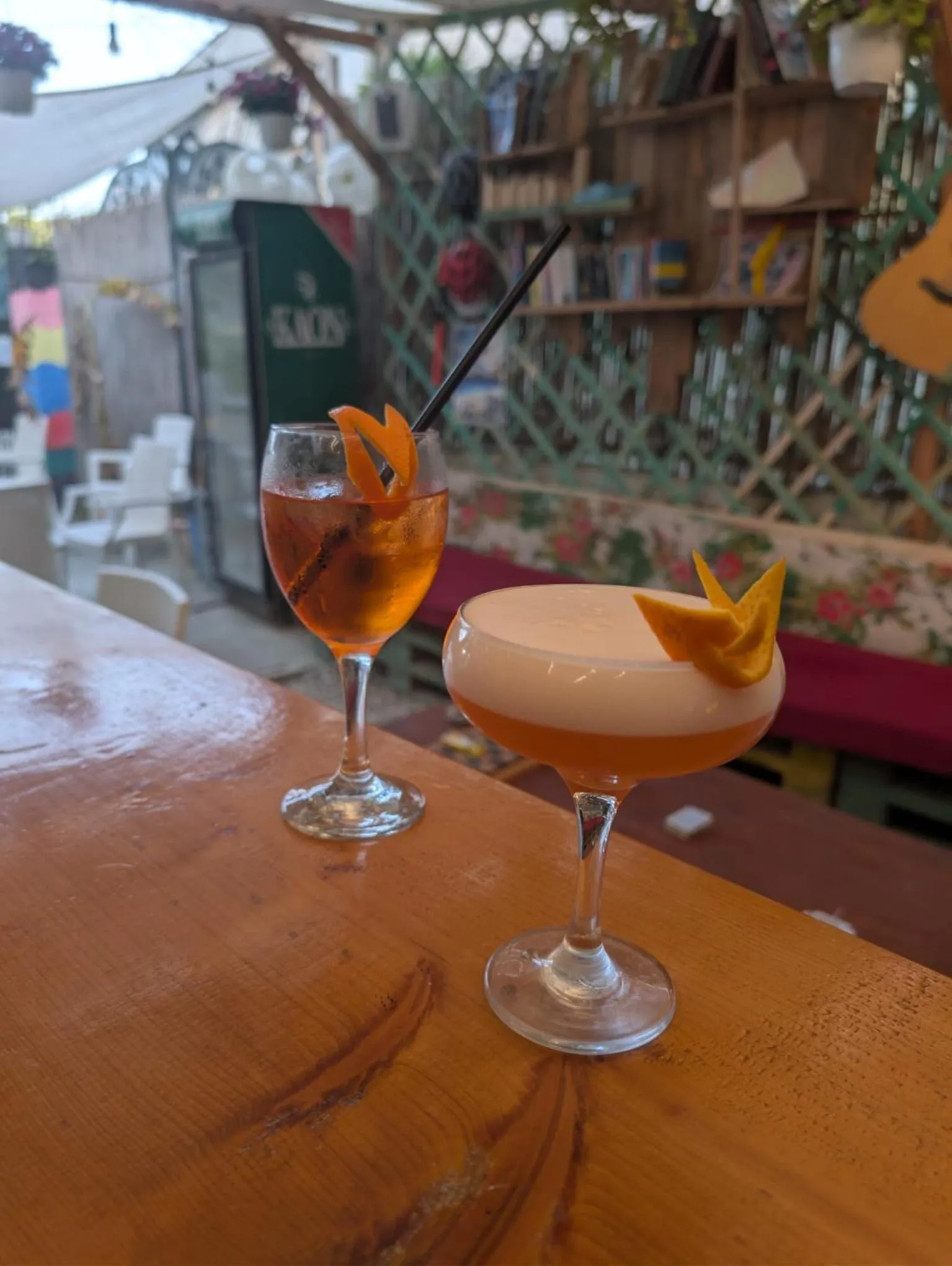 Drinks in Vlora Backpackers Hostel & Bar LUNGOMARE