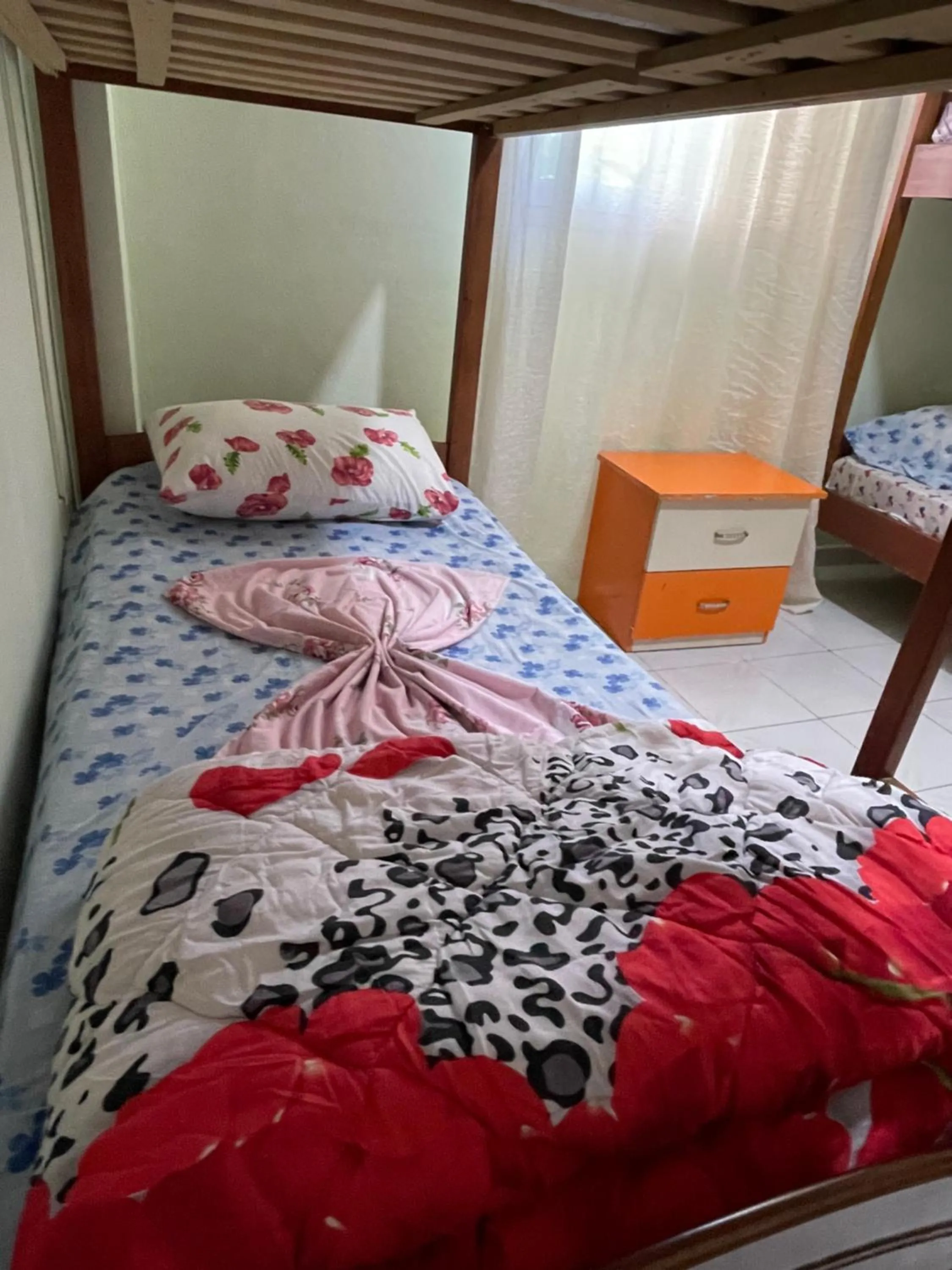 Bed in Vlora Backpackers Hostel & Bar LUNGOMARE