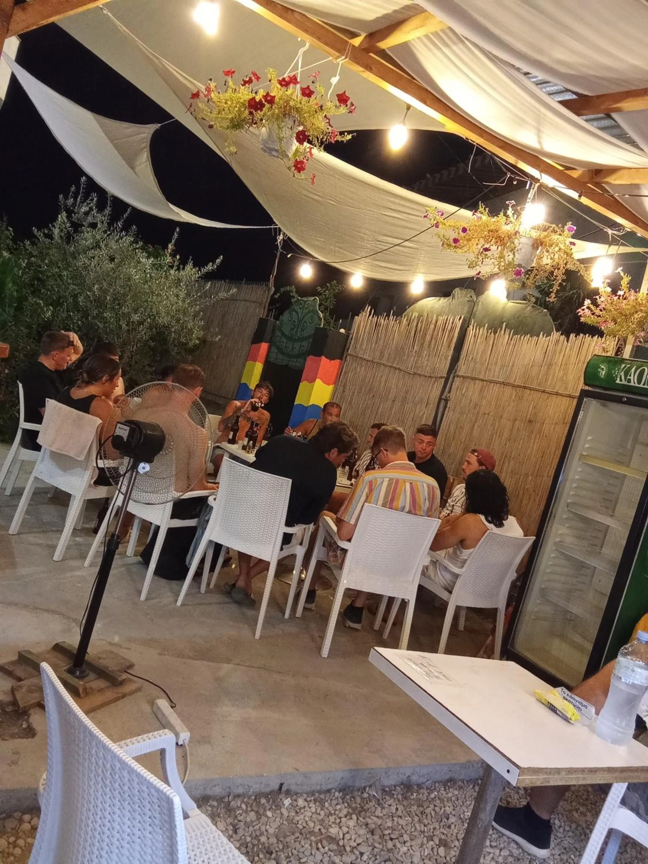 Vlora Backpackers Hostel & Bar LUNGOMARE