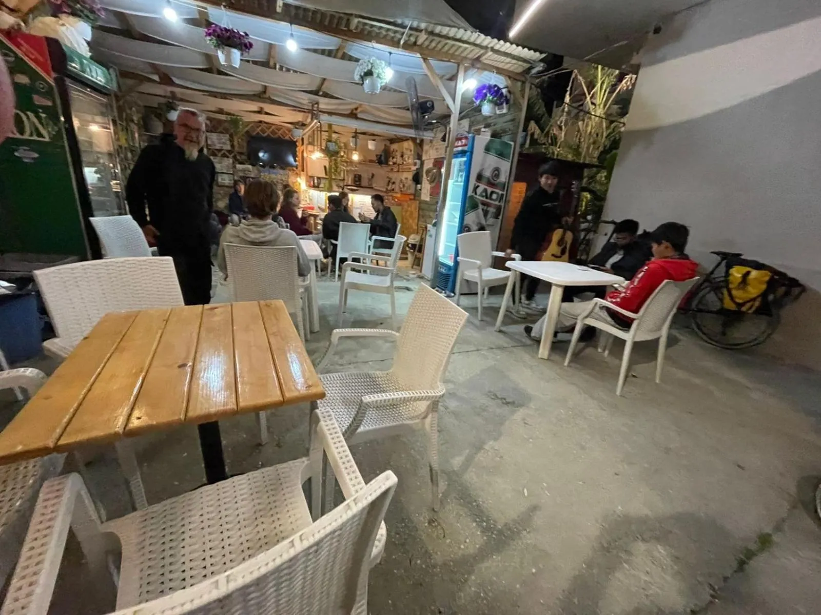 People in Vlora Backpackers Hostel & Bar LUNGOMARE